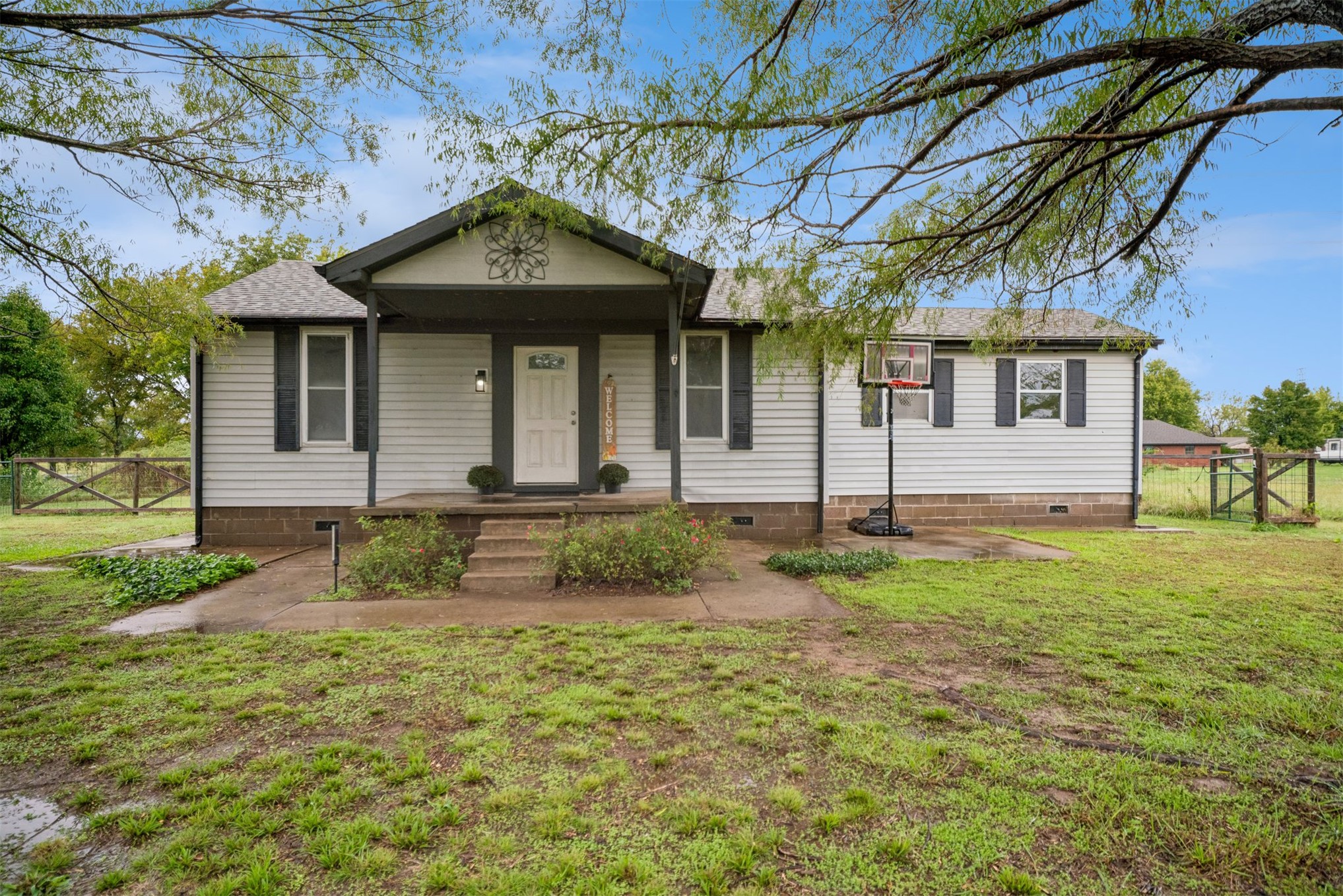 5936 S 437 Property Photo 1
