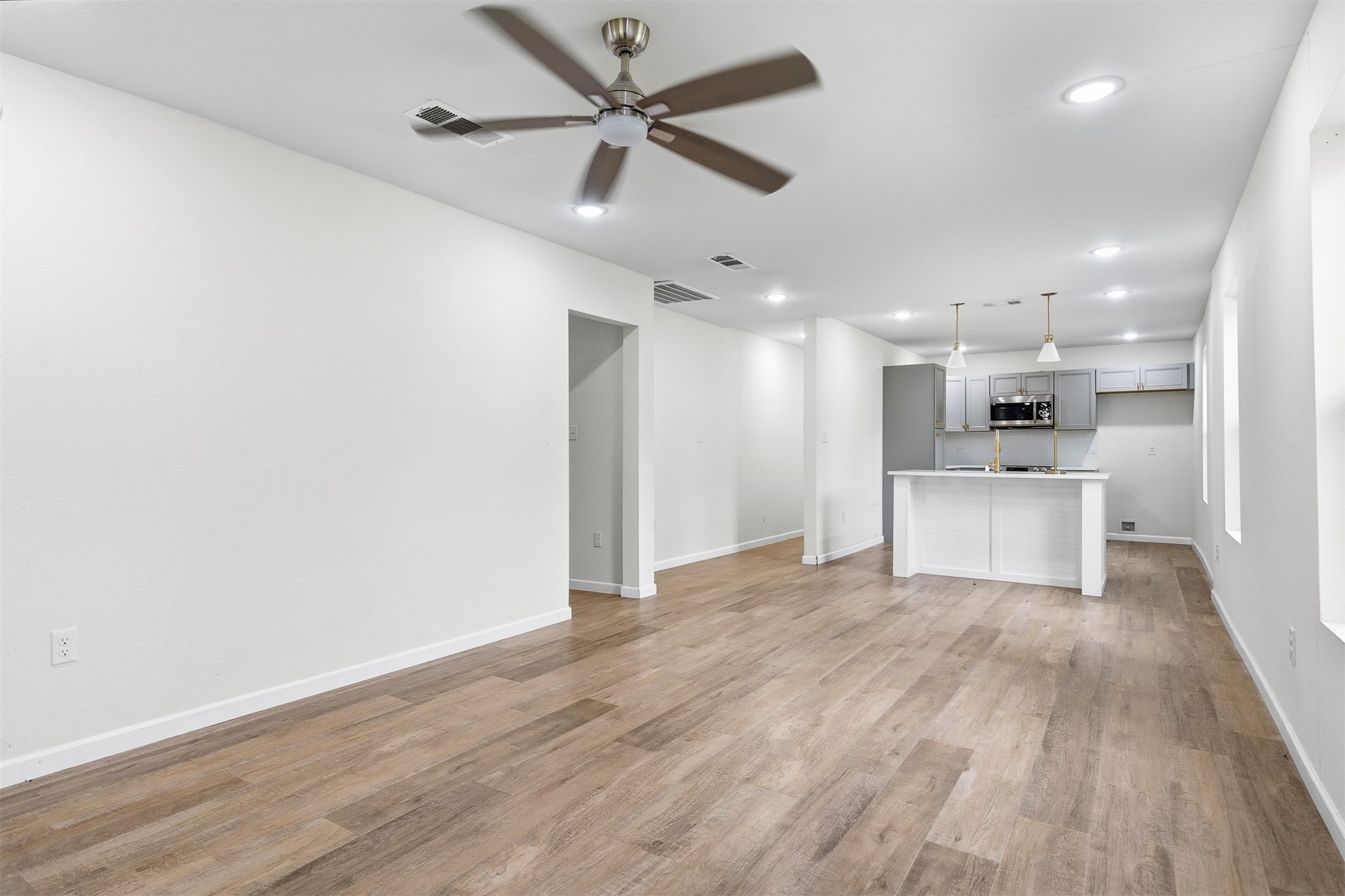 2615 N Rancho Lane Property Photo 3
