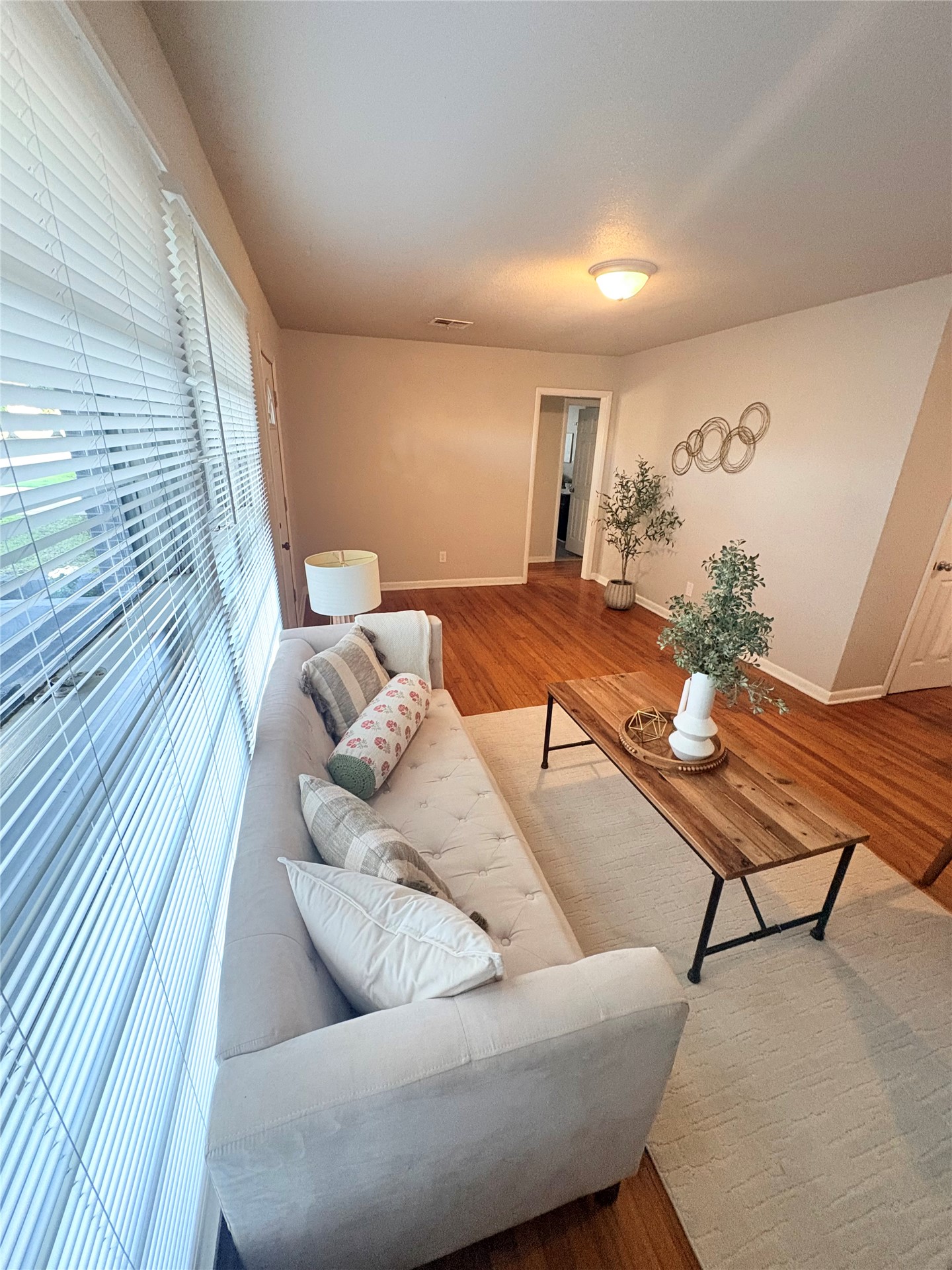 512 Maxwell Nw Property Photo 10