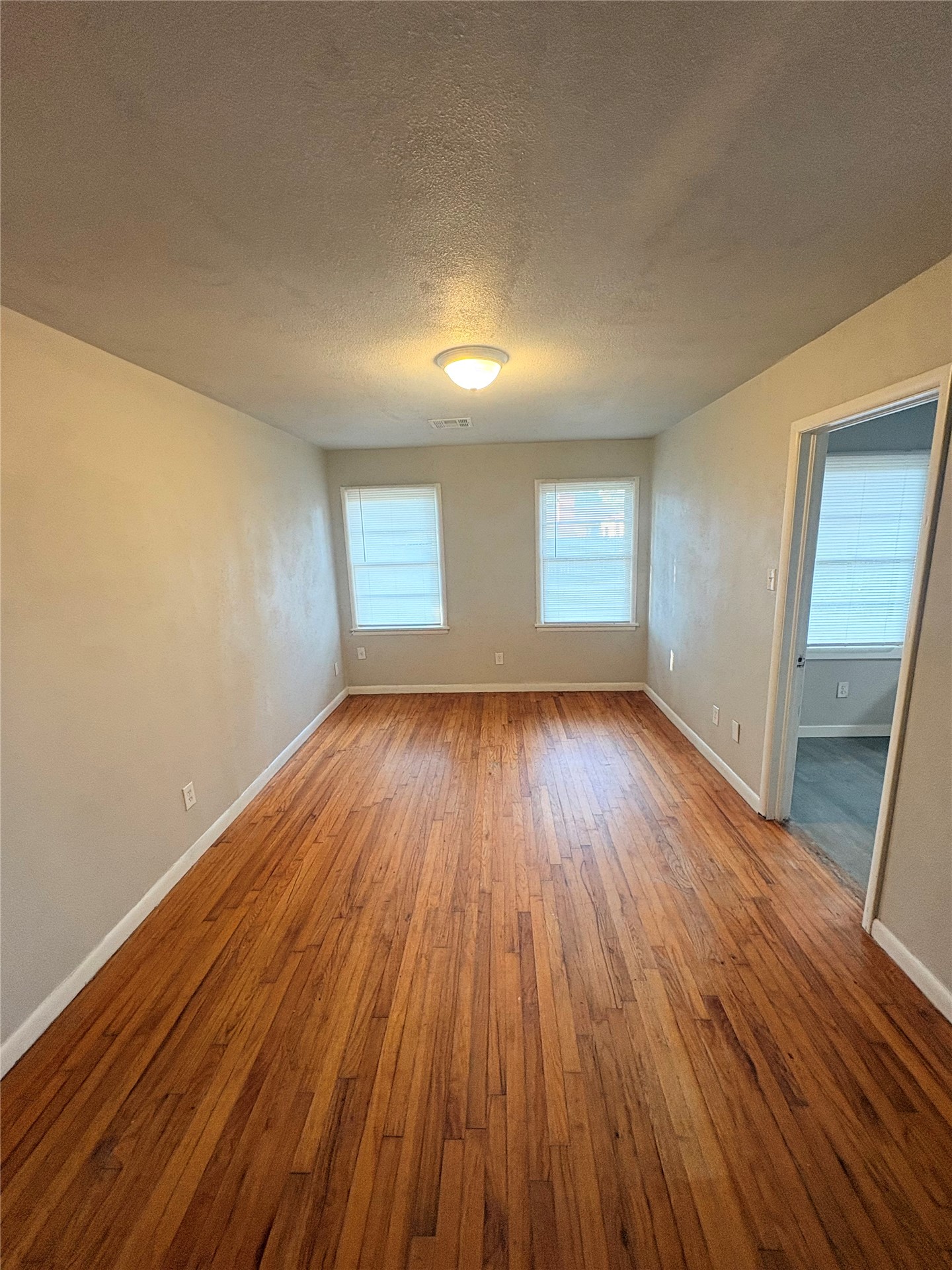 512 Maxwell Nw Property Photo 17
