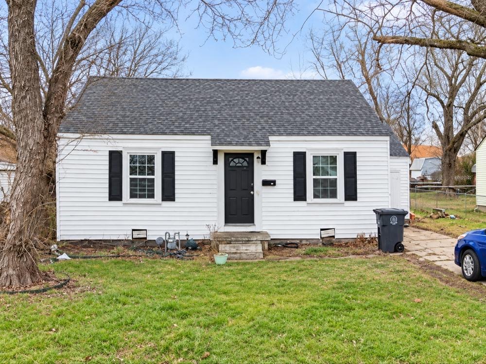 30 S 72nd Avenue E Property Photo 1