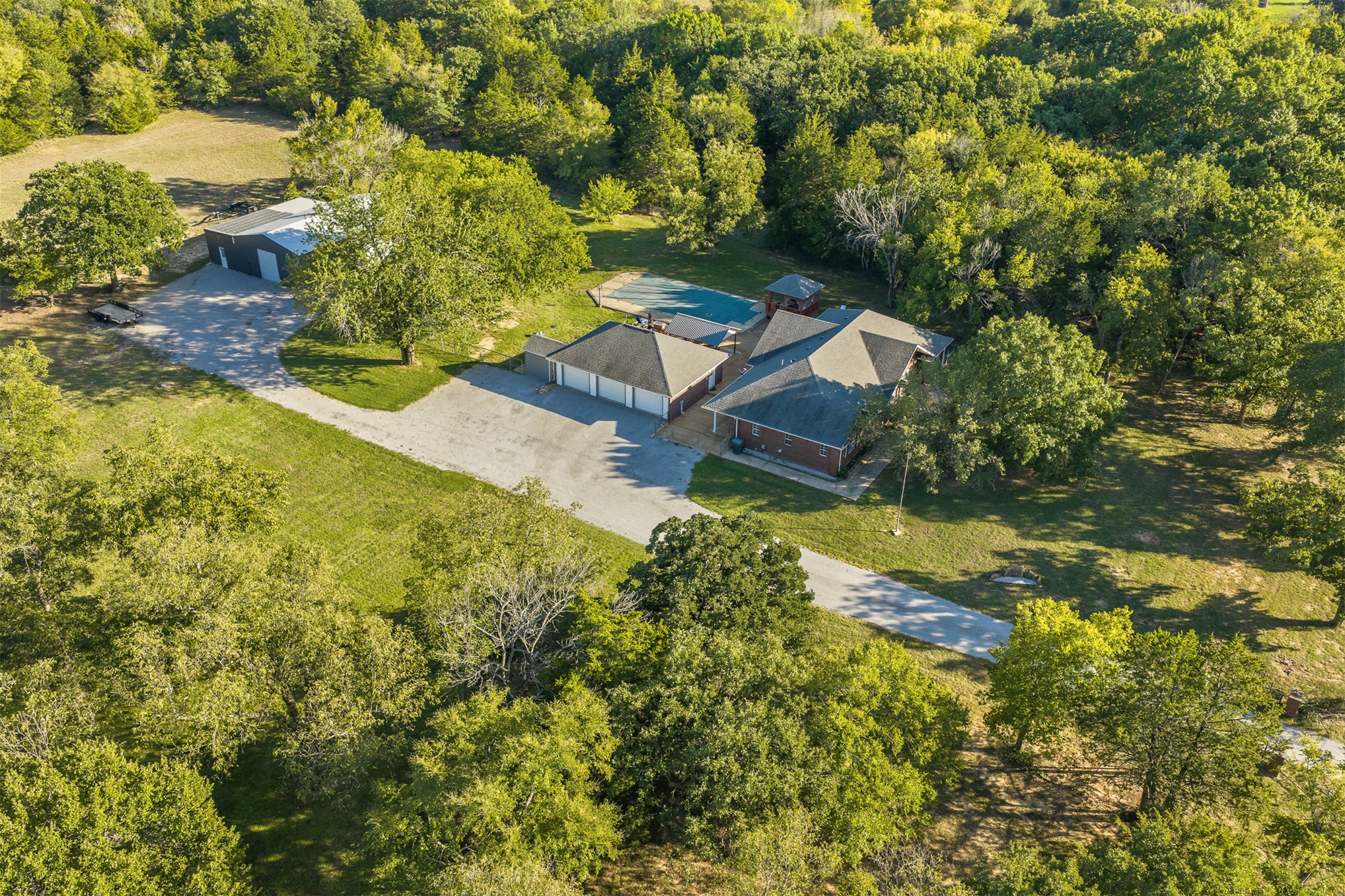 2410 Hedges Road Property Photo 1