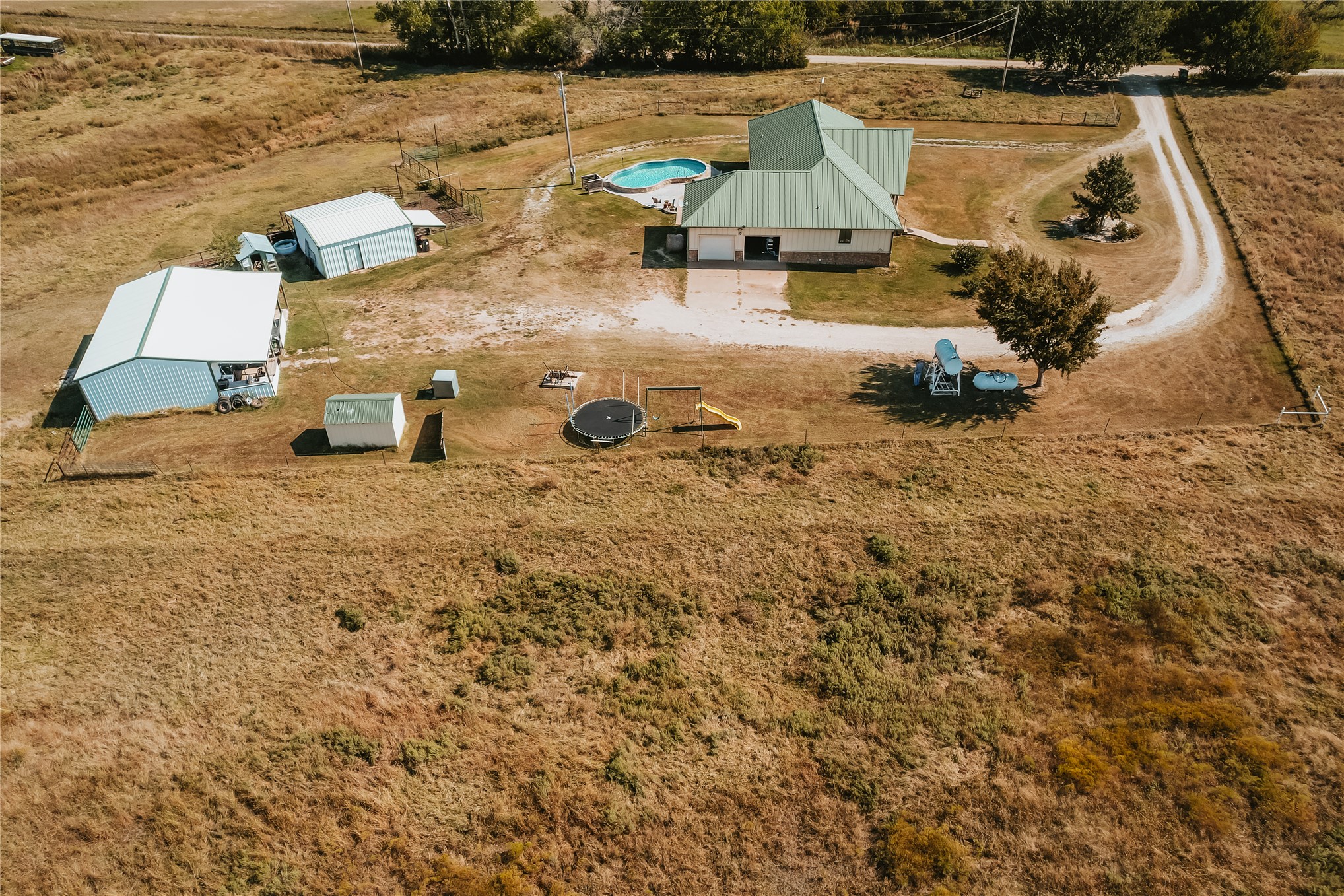 45291 S 33800 Road Property Photo 1