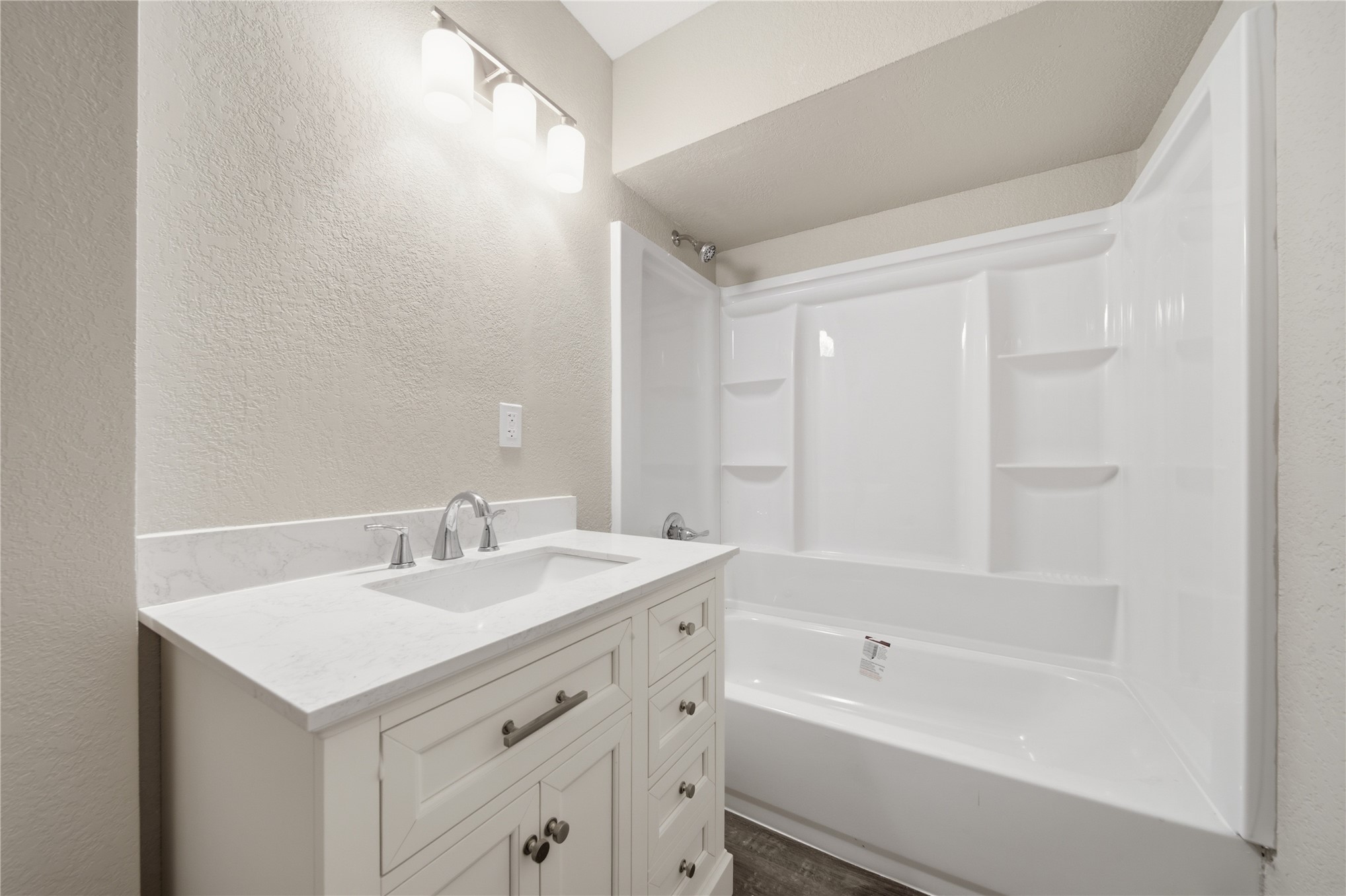 2428 W Lakeshore Drive Property Photo 18