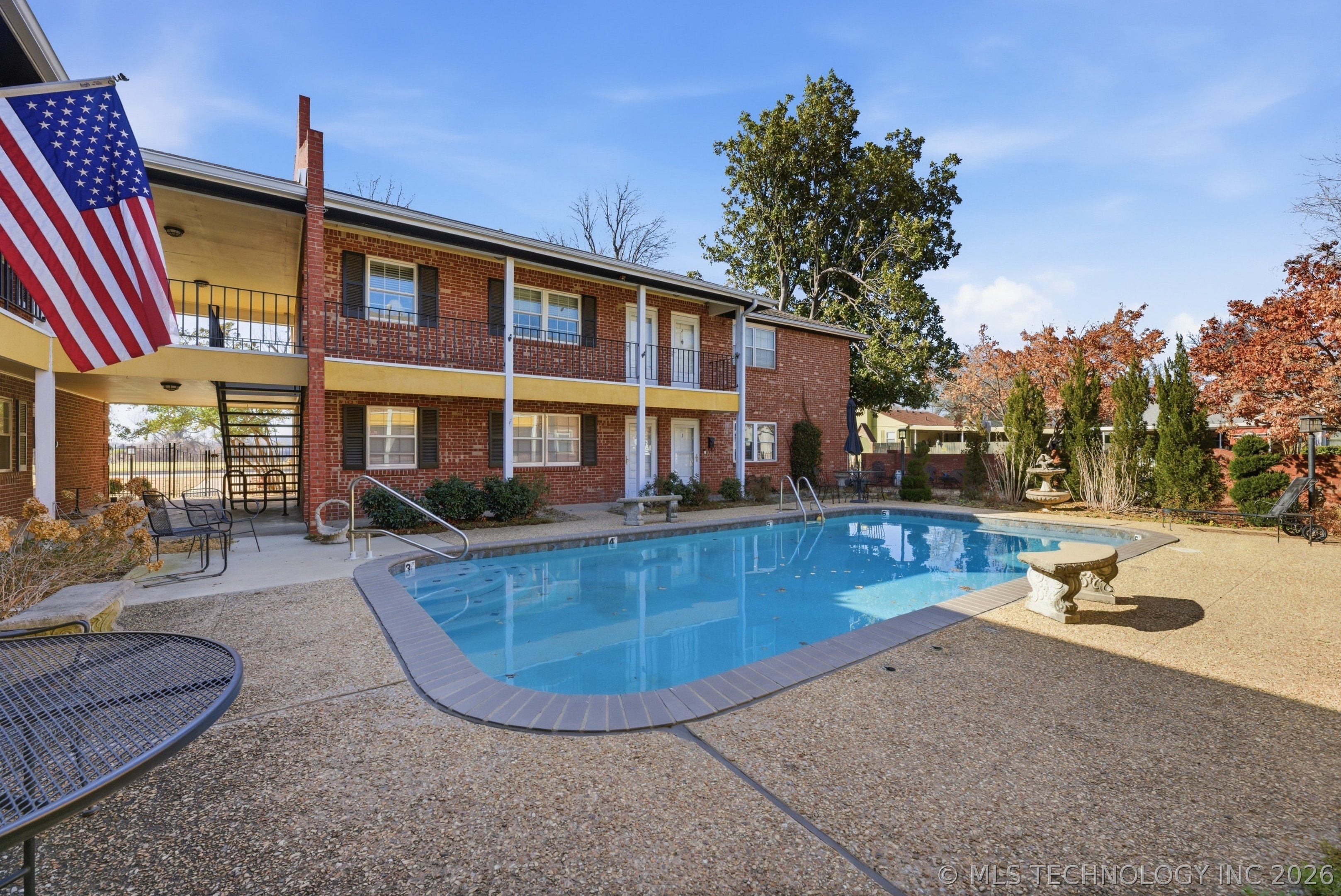 3701 Riverside Drive 6 Property Photo 1
