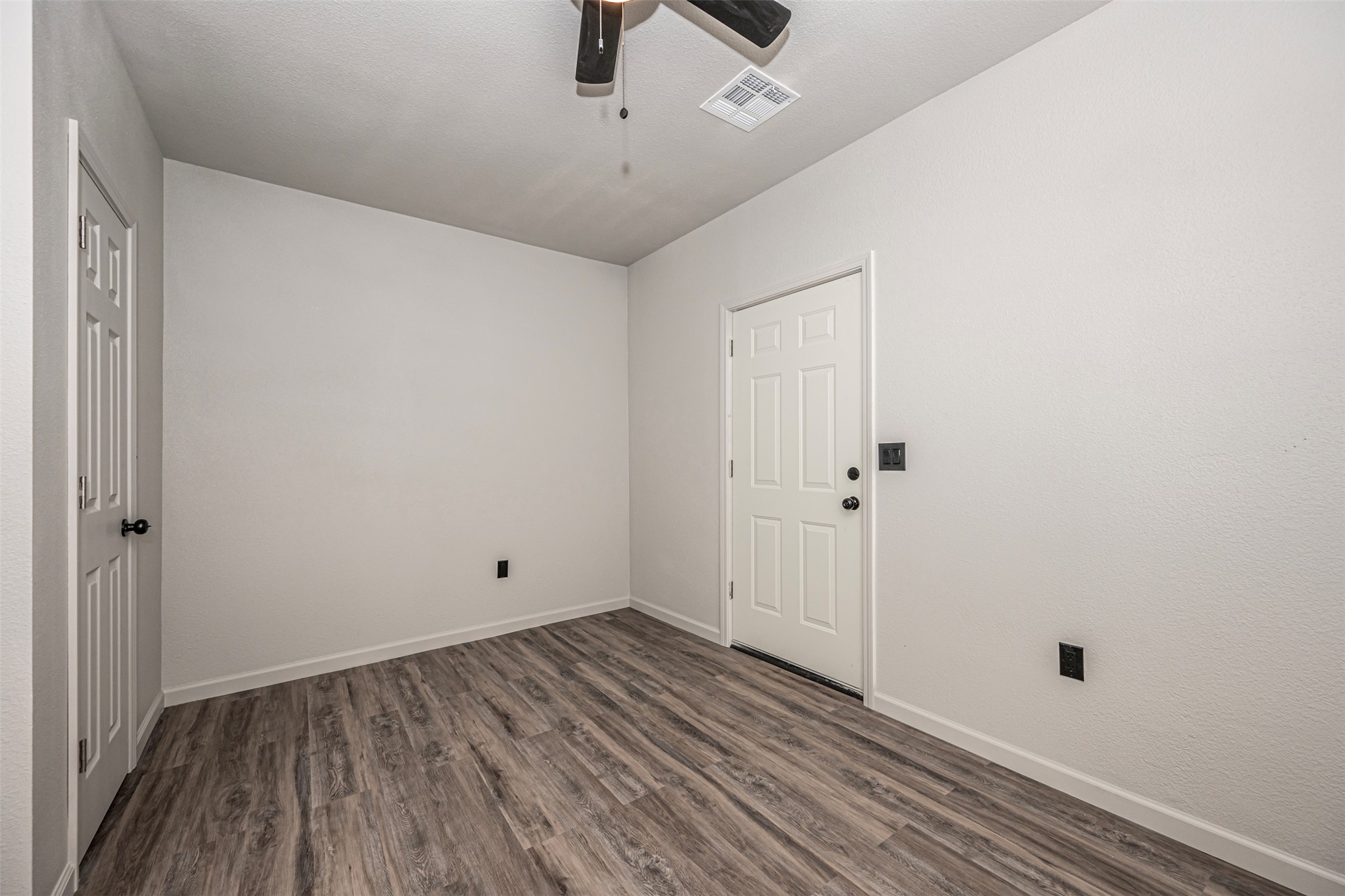 2638596 Property Photo 18