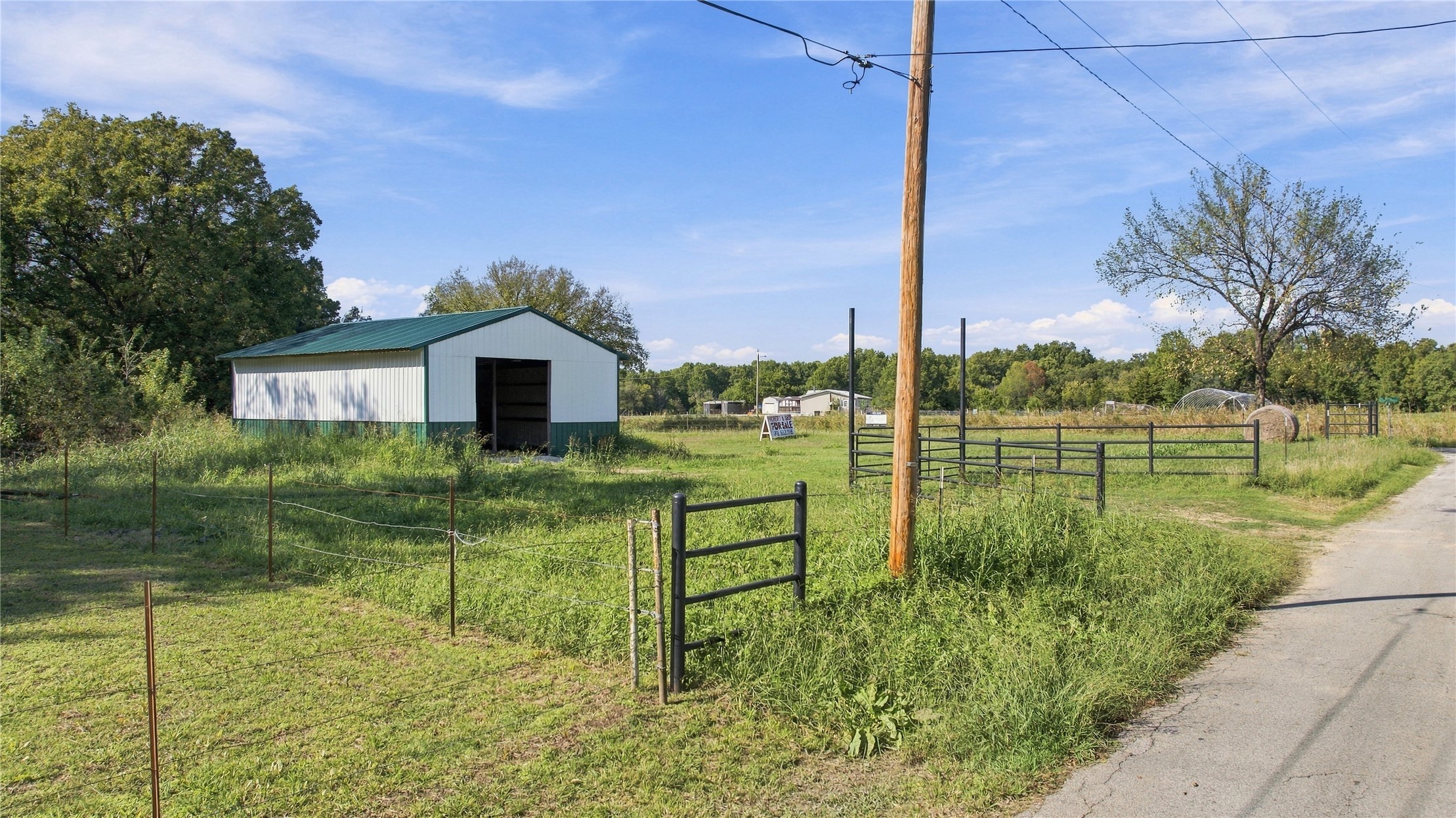 1324 E Mckinley Road Property Photo 1