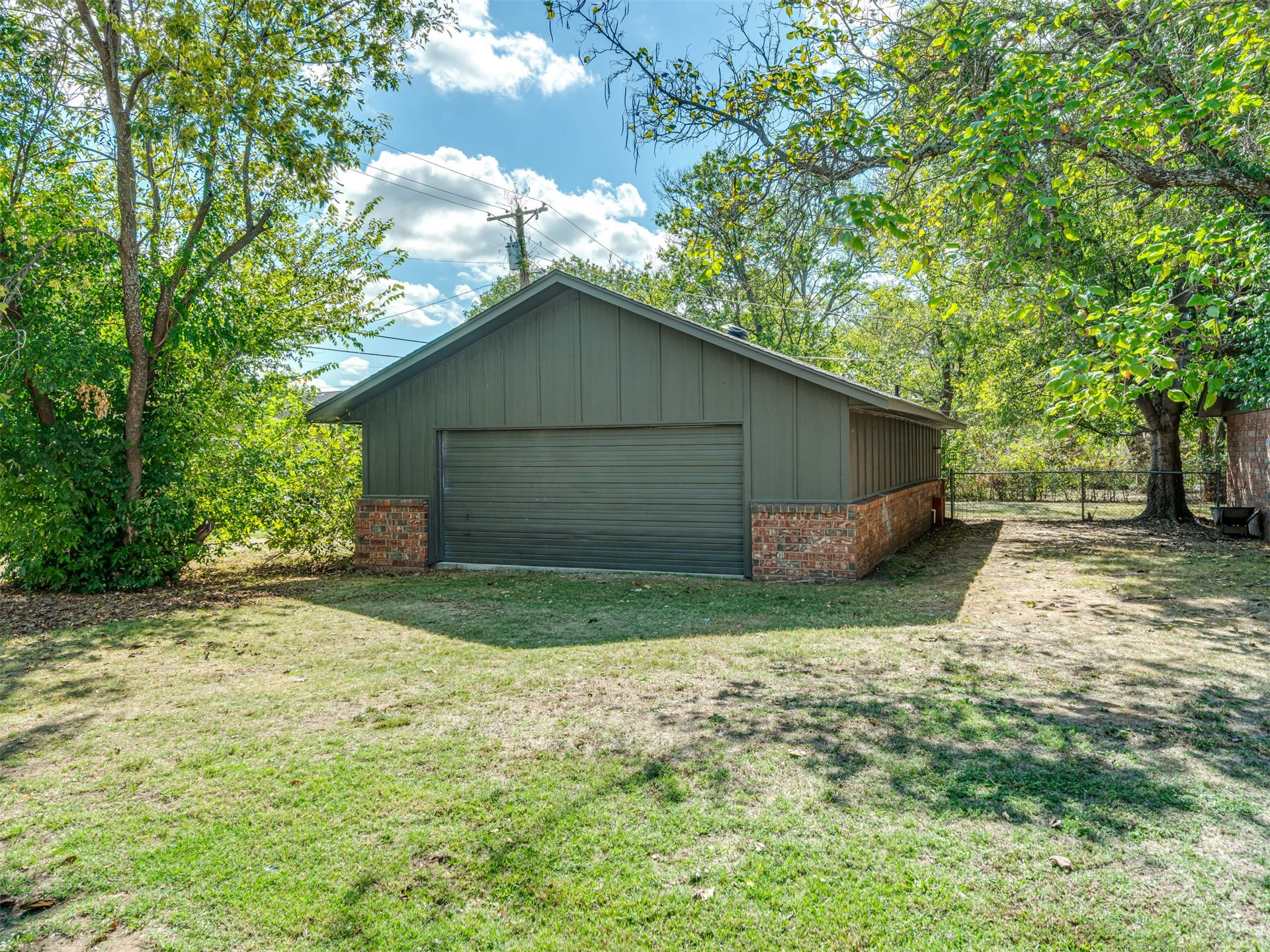 120 W 4th Street Property Photo 53