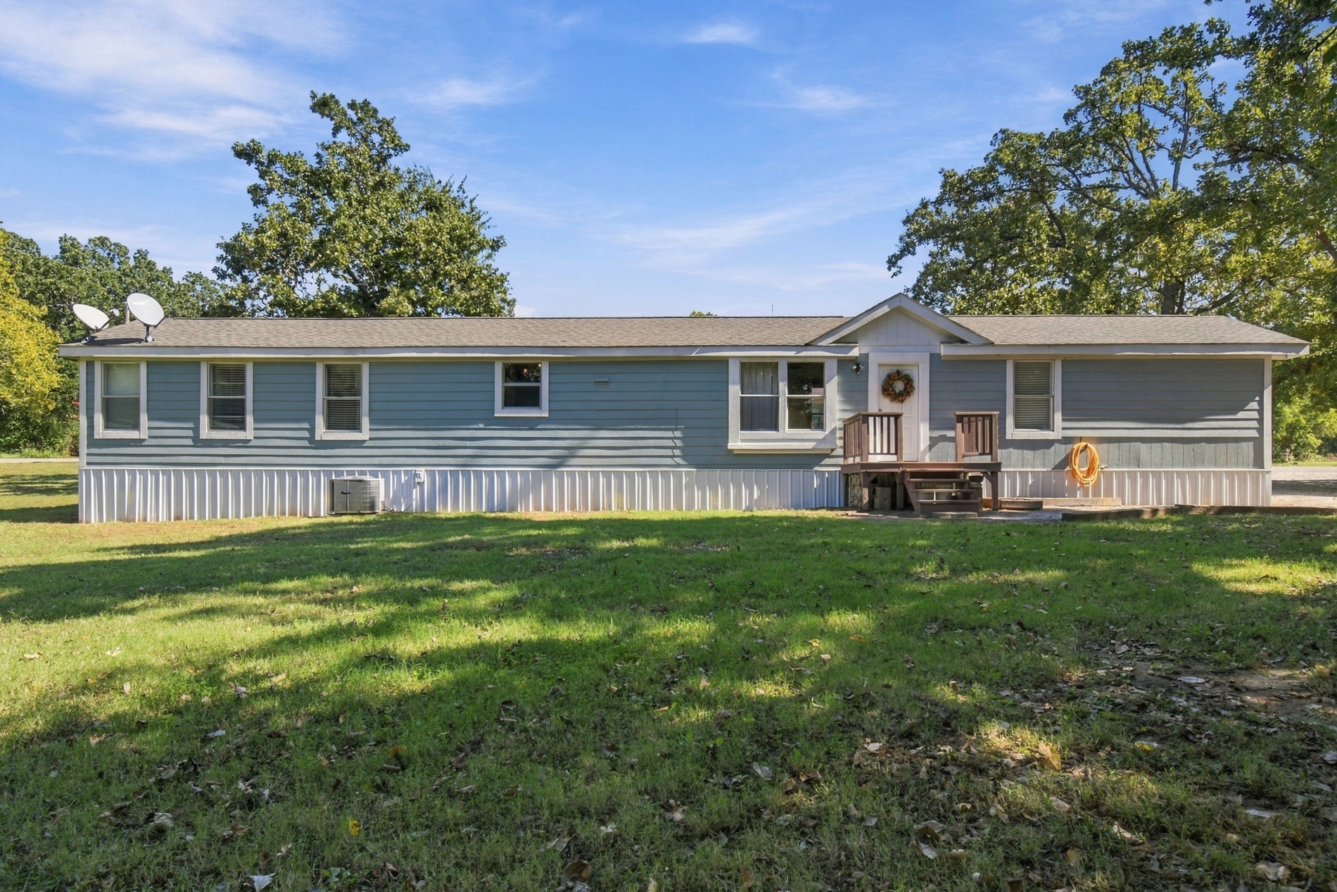 2019 Ridge Road Property Photo 1