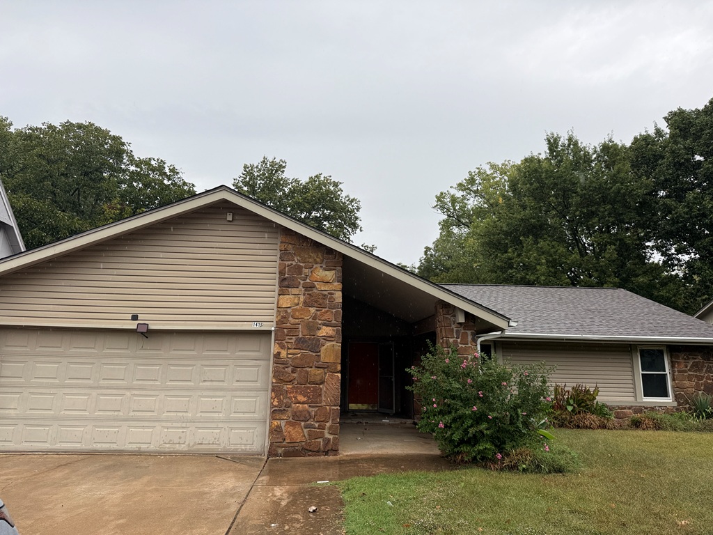 1416 S Oak Avenue Property Photo 1