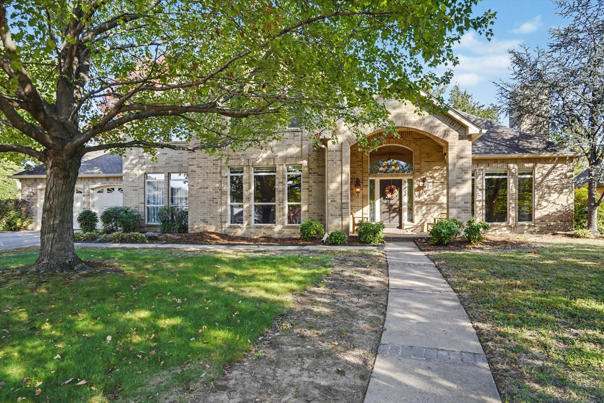 6100 W Phoenix Court Property Photo 1