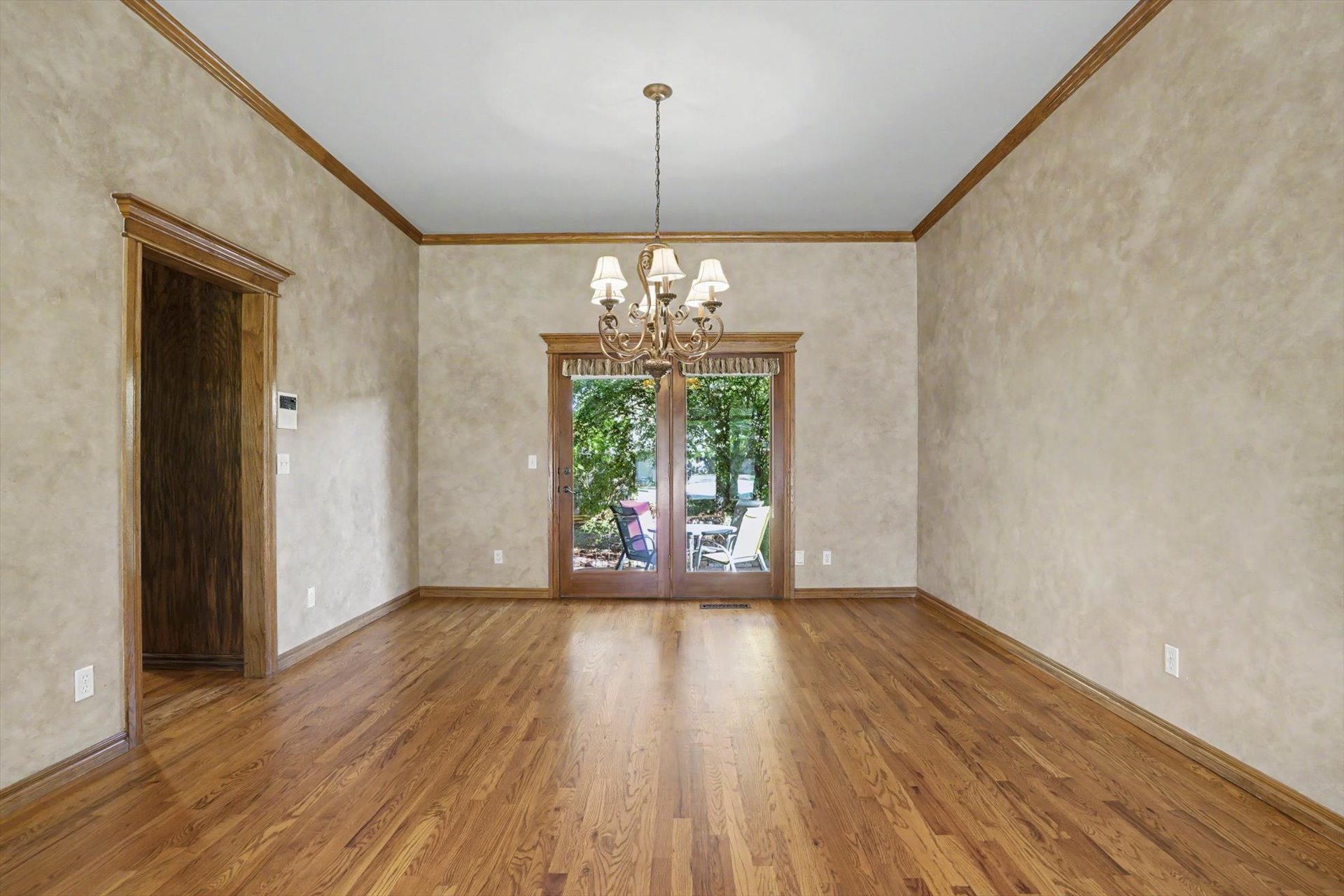6100 W Phoenix Court Property Photo 7