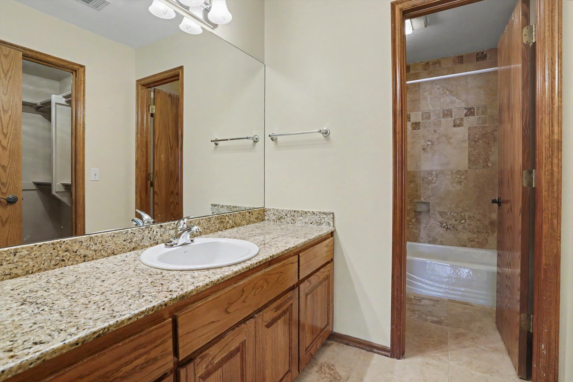 6100 W Phoenix Court Property Photo 27
