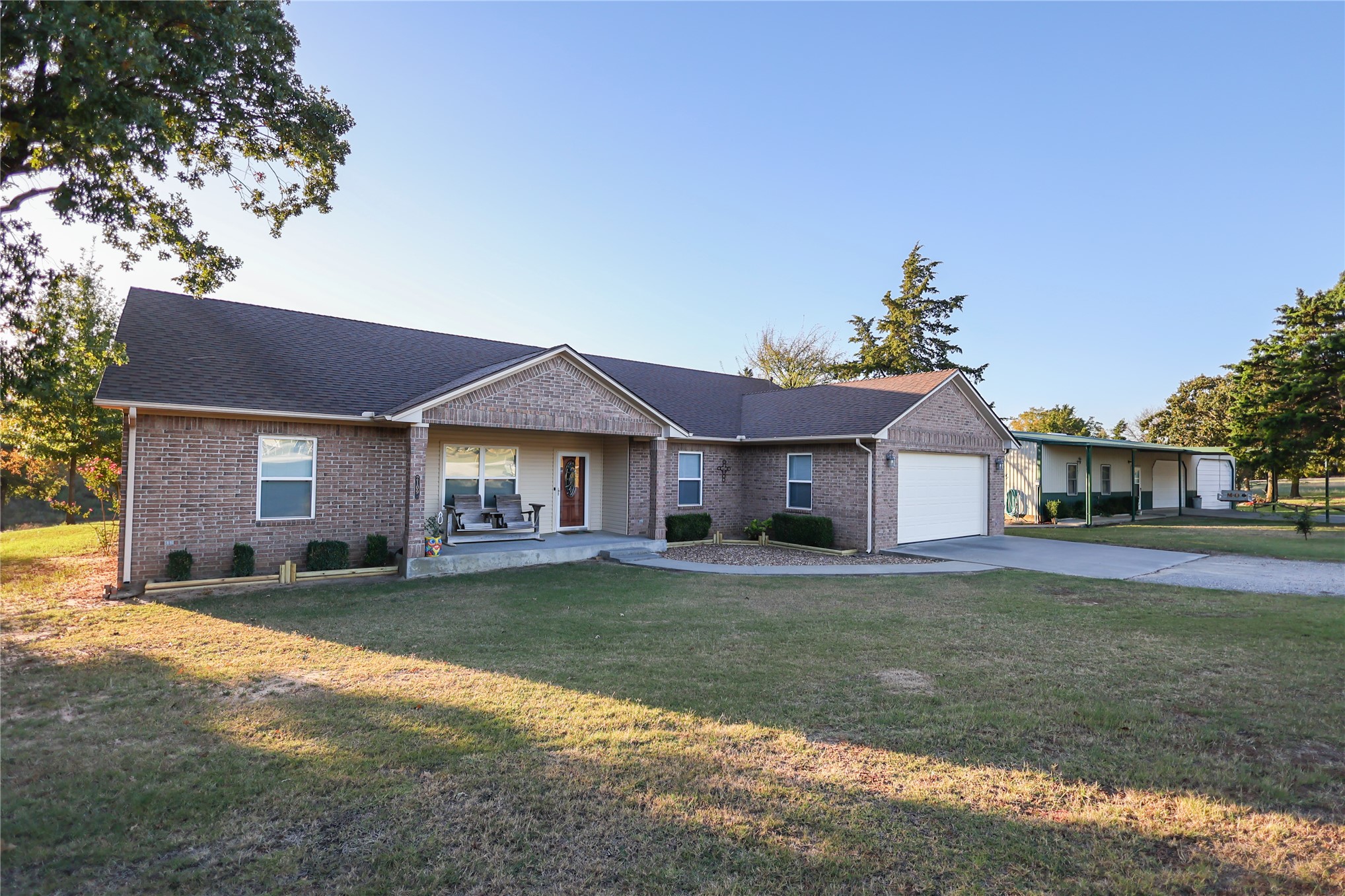 2109 Cobblestone Road Property Photo 1