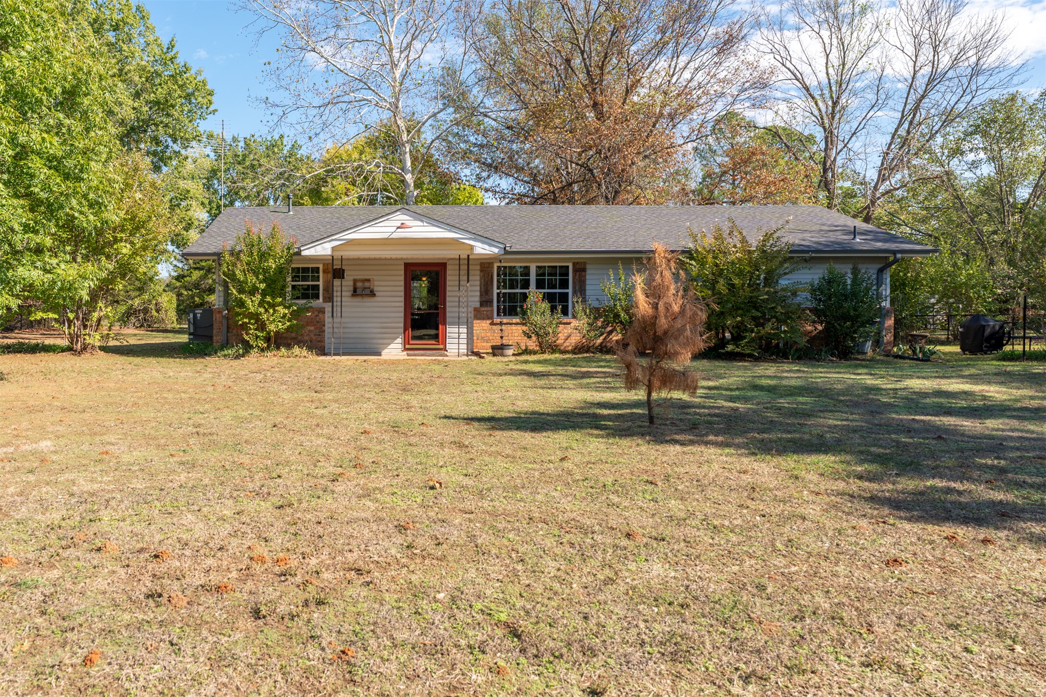 103130 S 3560 Street Property Photo 1