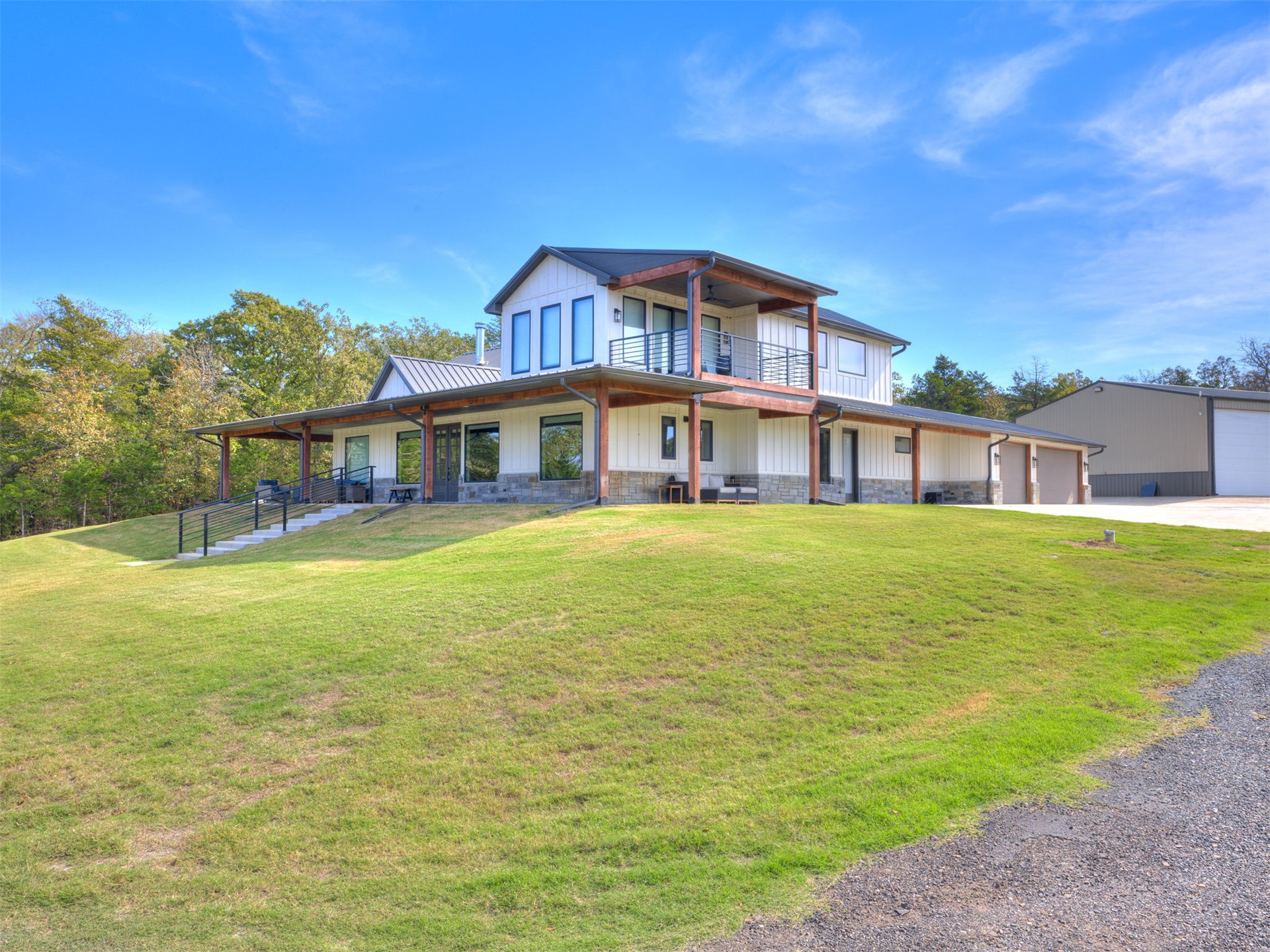 317 Dixie Point Property Photo 1