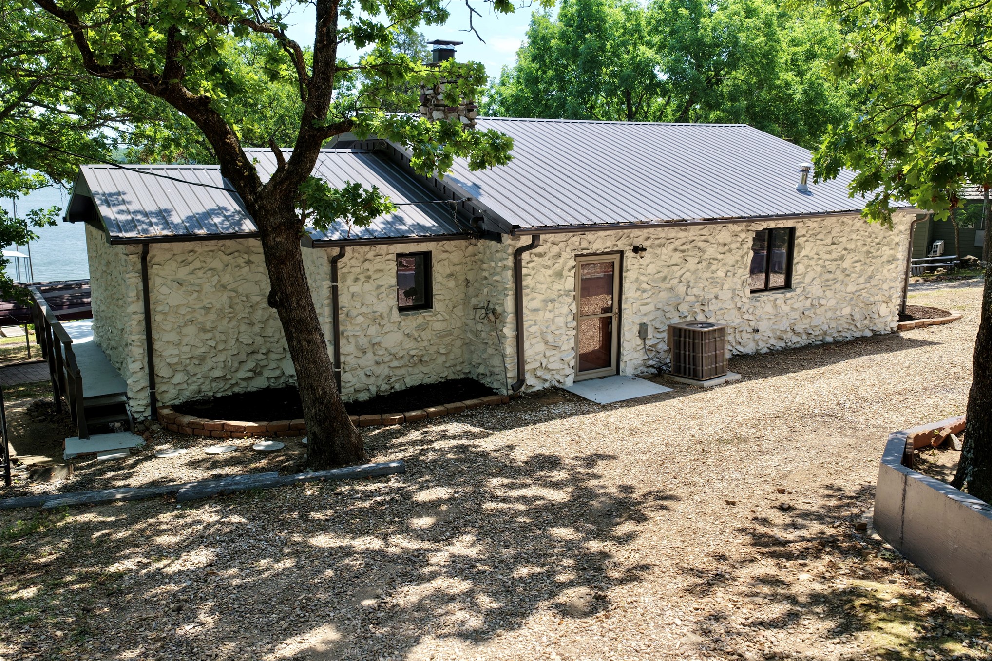 113 N Bk 1860 Road Property Photo 1