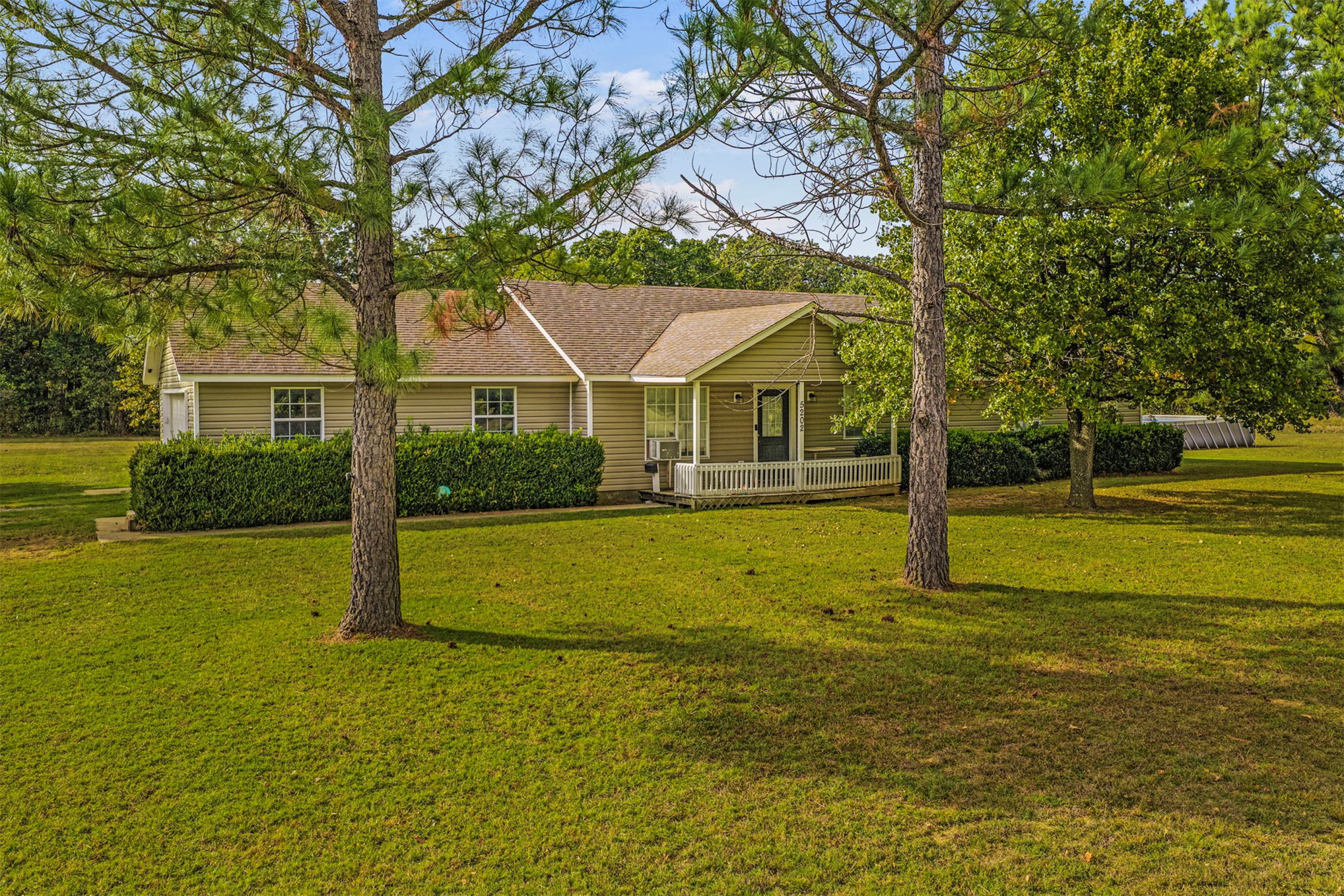 5202 S 4285 Road Property Photo 1