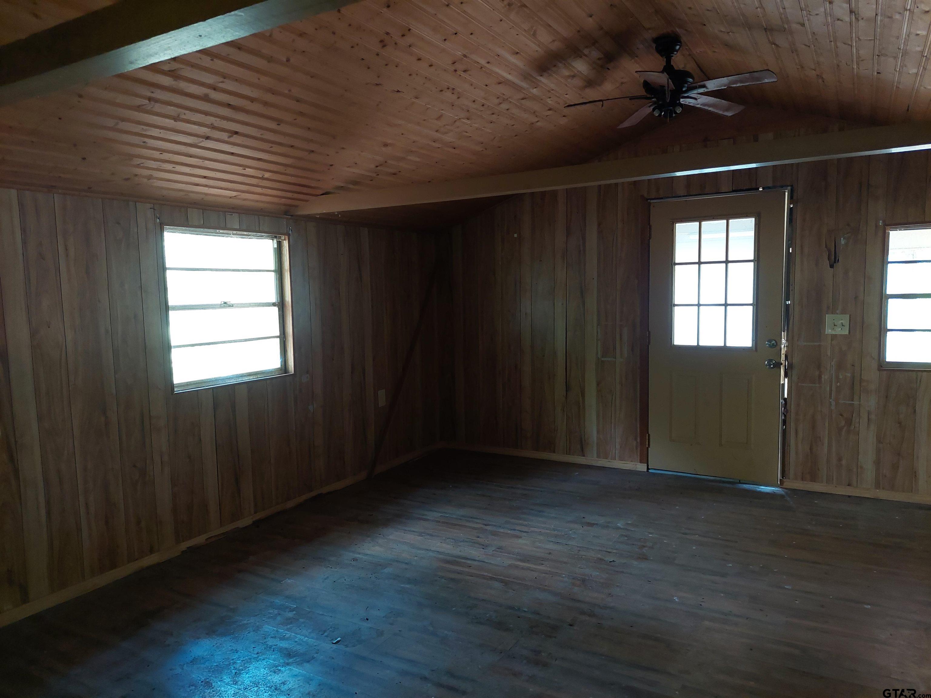 185 And 187 Pr 8577 Property Photo 24