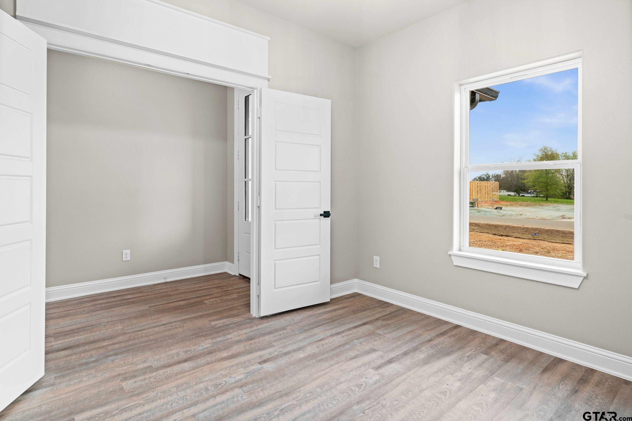 19324 Cedarpark Place Property Photo 13