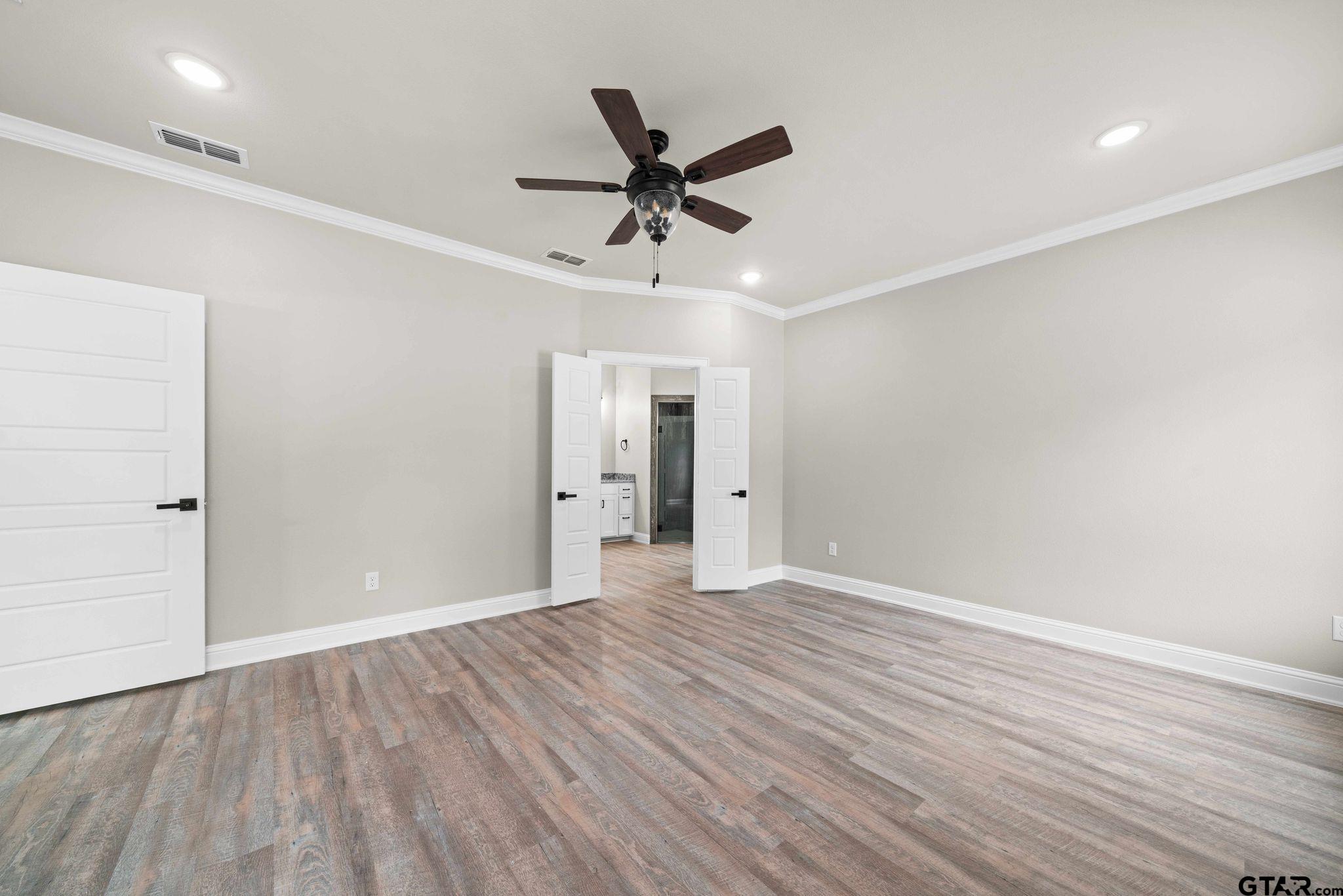 19324 Cedarpark Place Property Photo 15