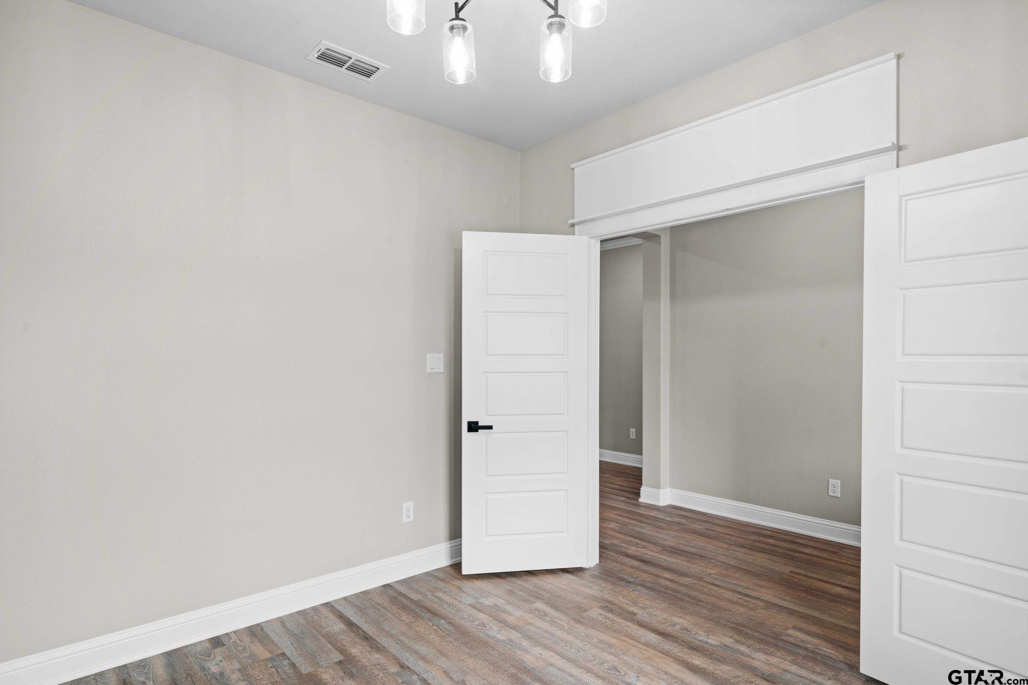 19324 Cedarpark Place Property Photo 21