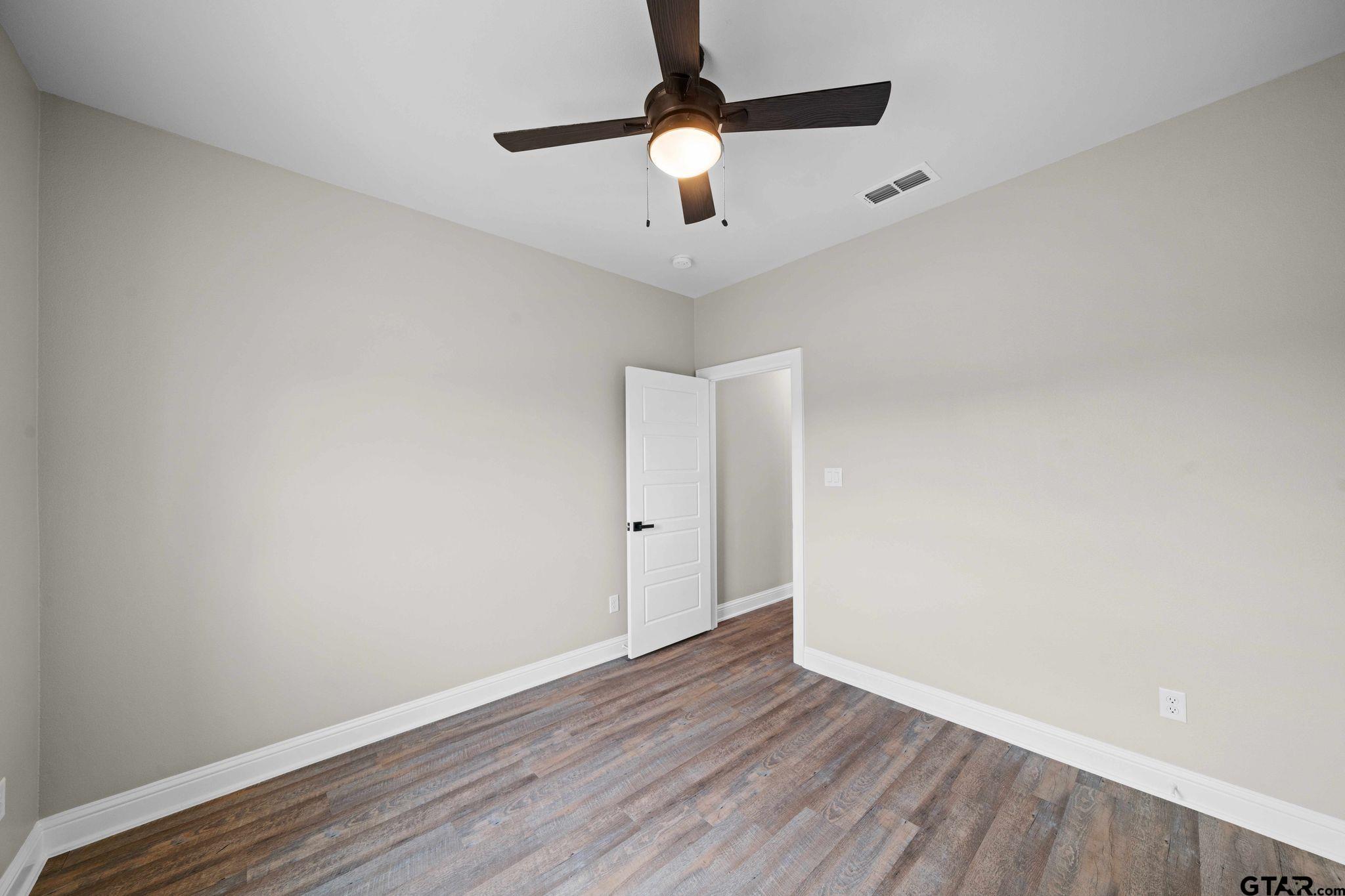 19324 Cedarpark Place Property Photo 22