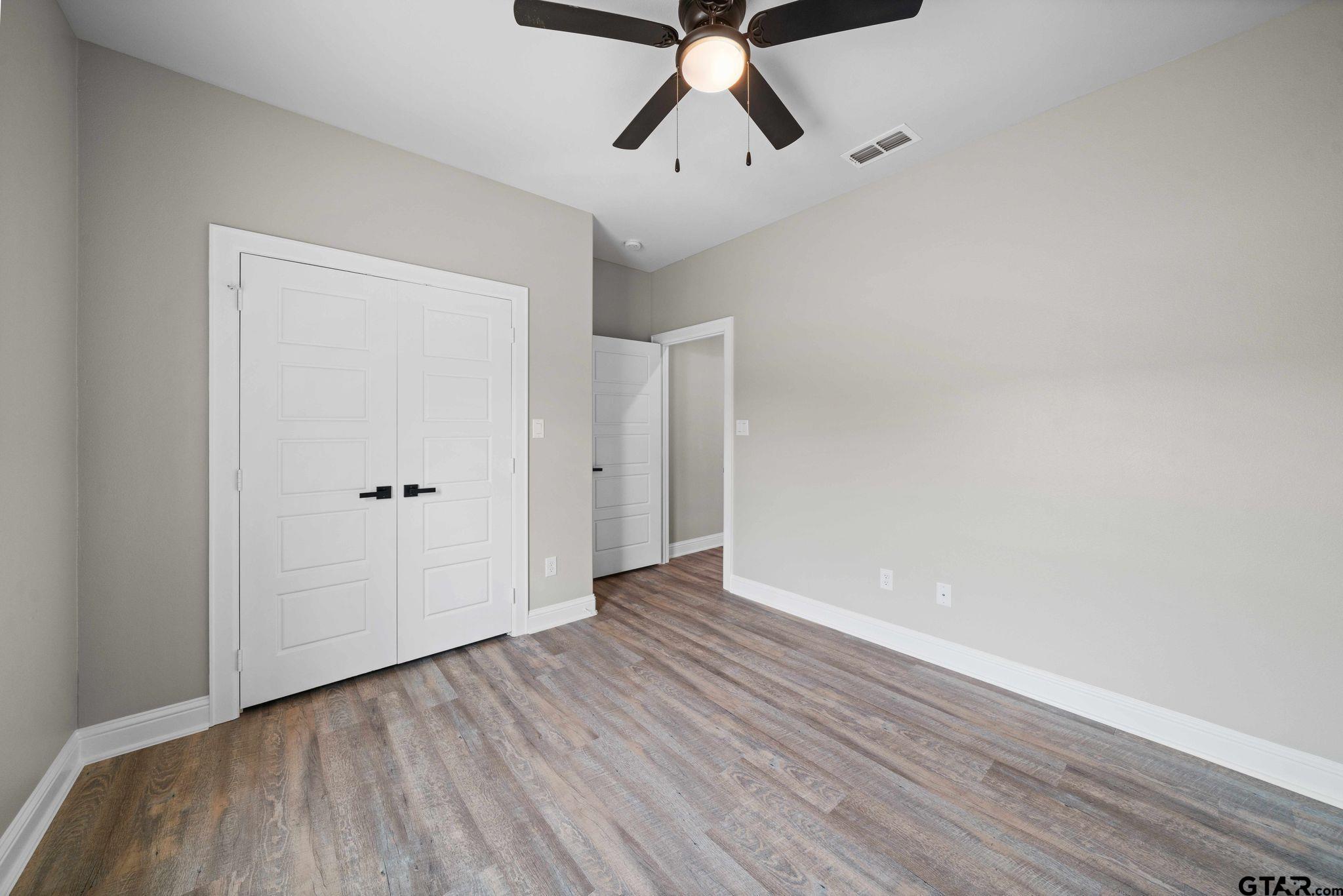 19324 Cedarpark Place Property Photo 25