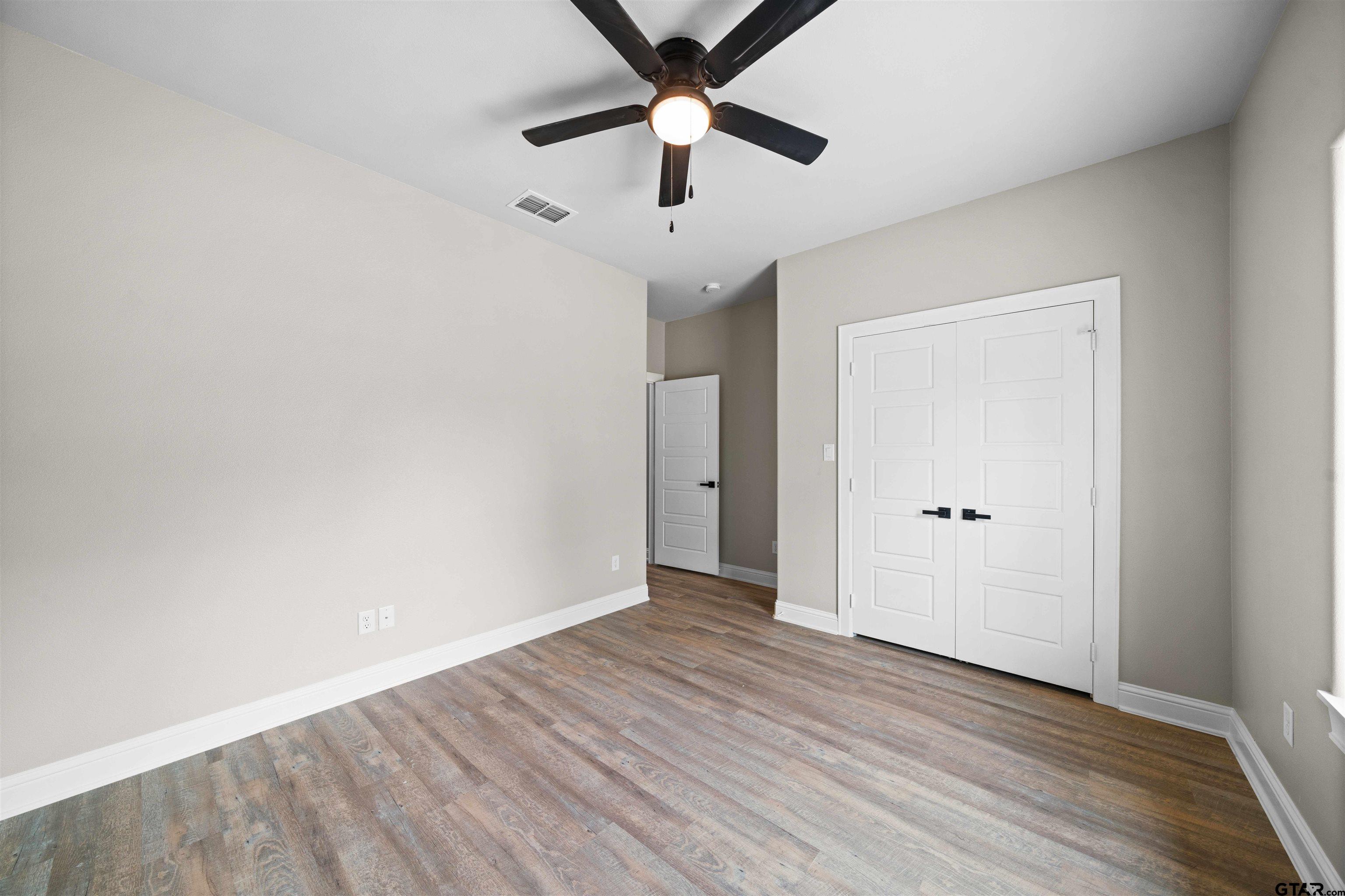 19324 Cedarpark Place Property Photo 26