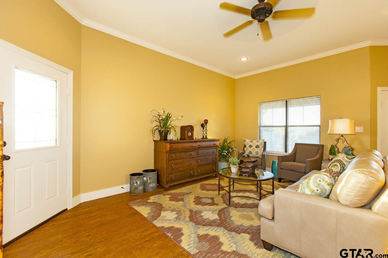 14122 Cr 1134 Property Photo 6