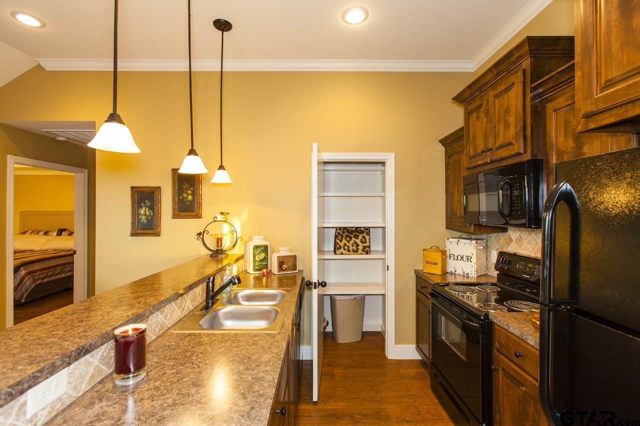 14122 Cr 1134 Property Photo 9