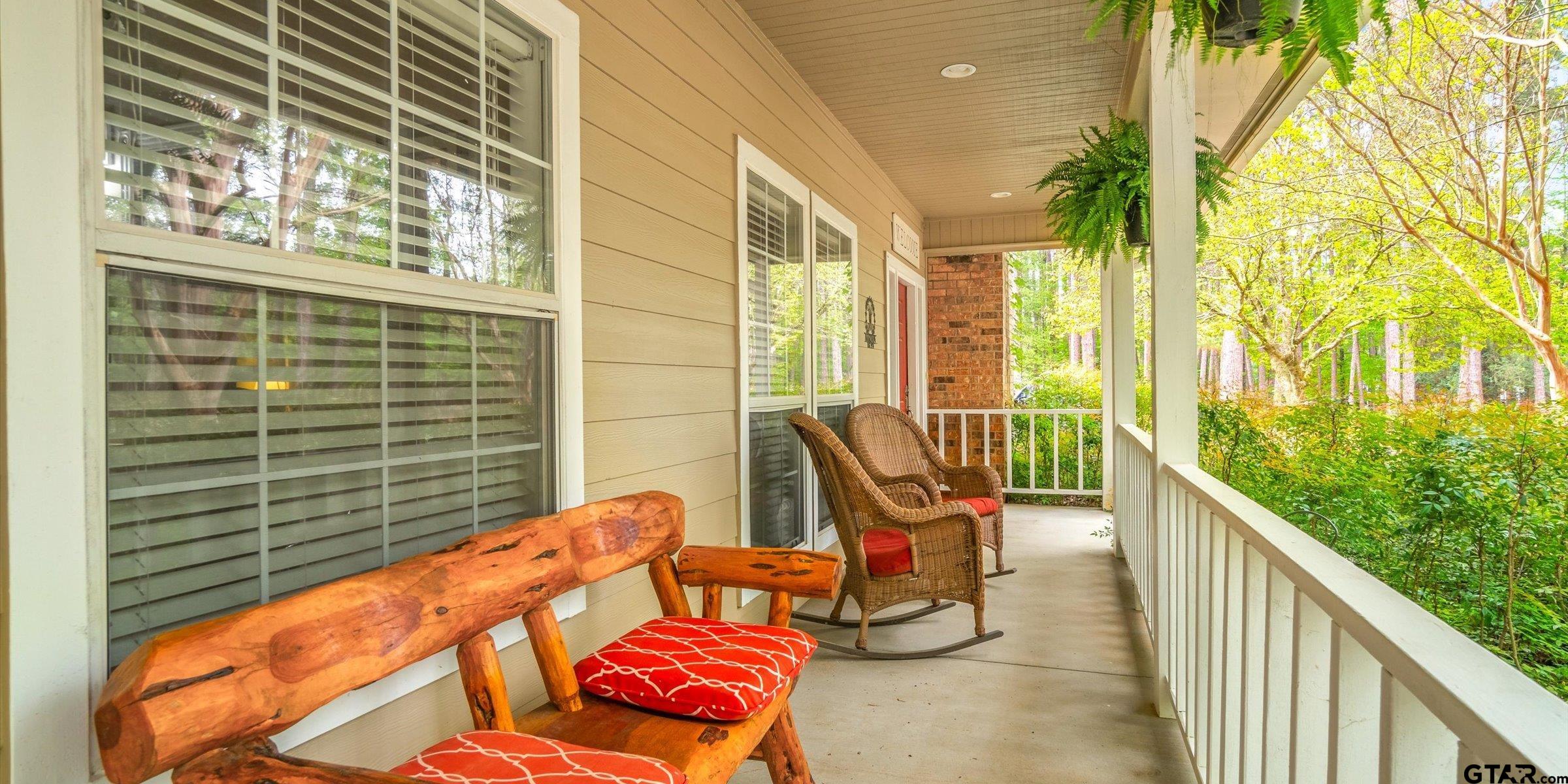 345 Winding Trail Property Photo 5