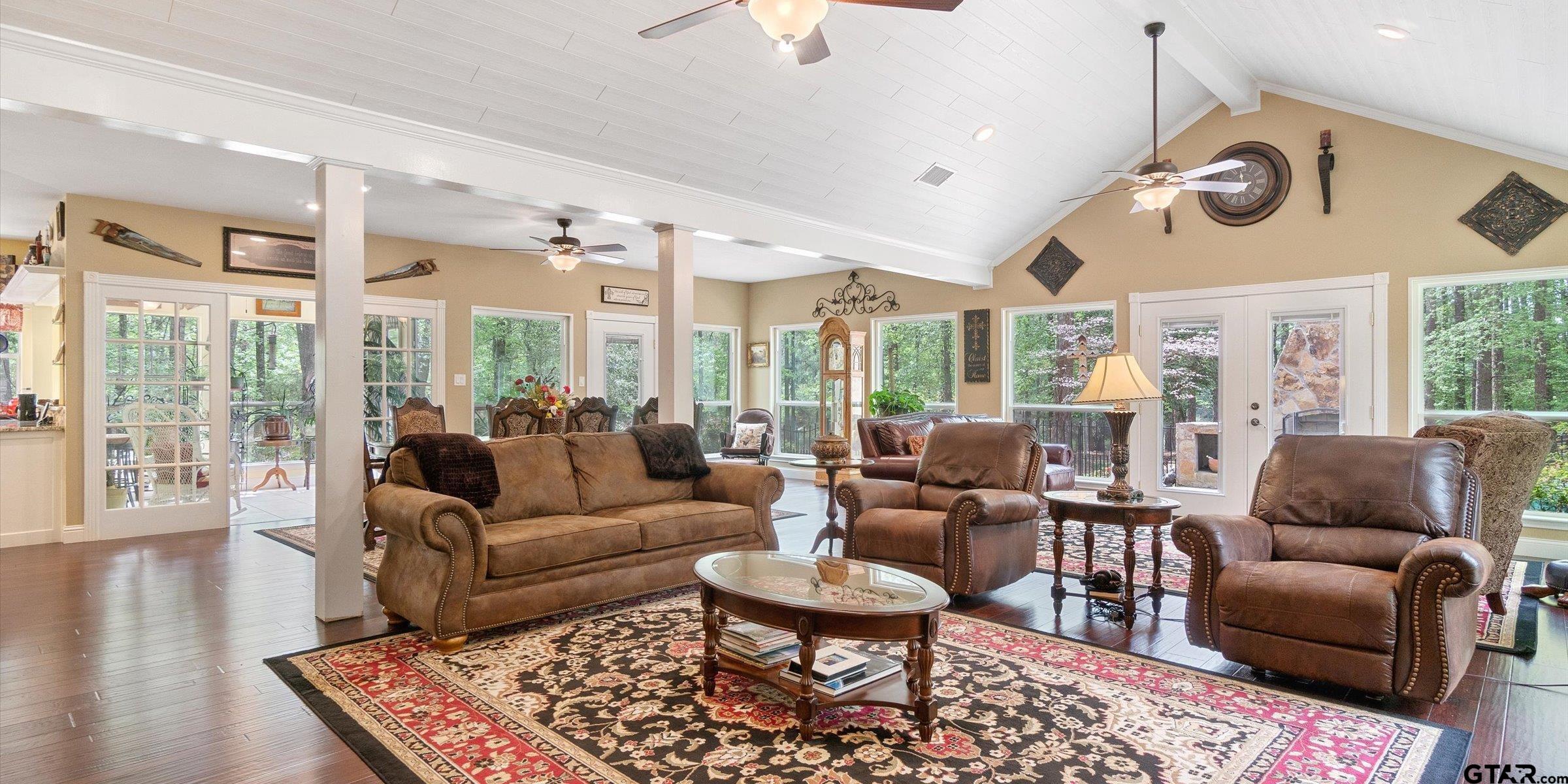 345 Winding Trail Property Photo 7