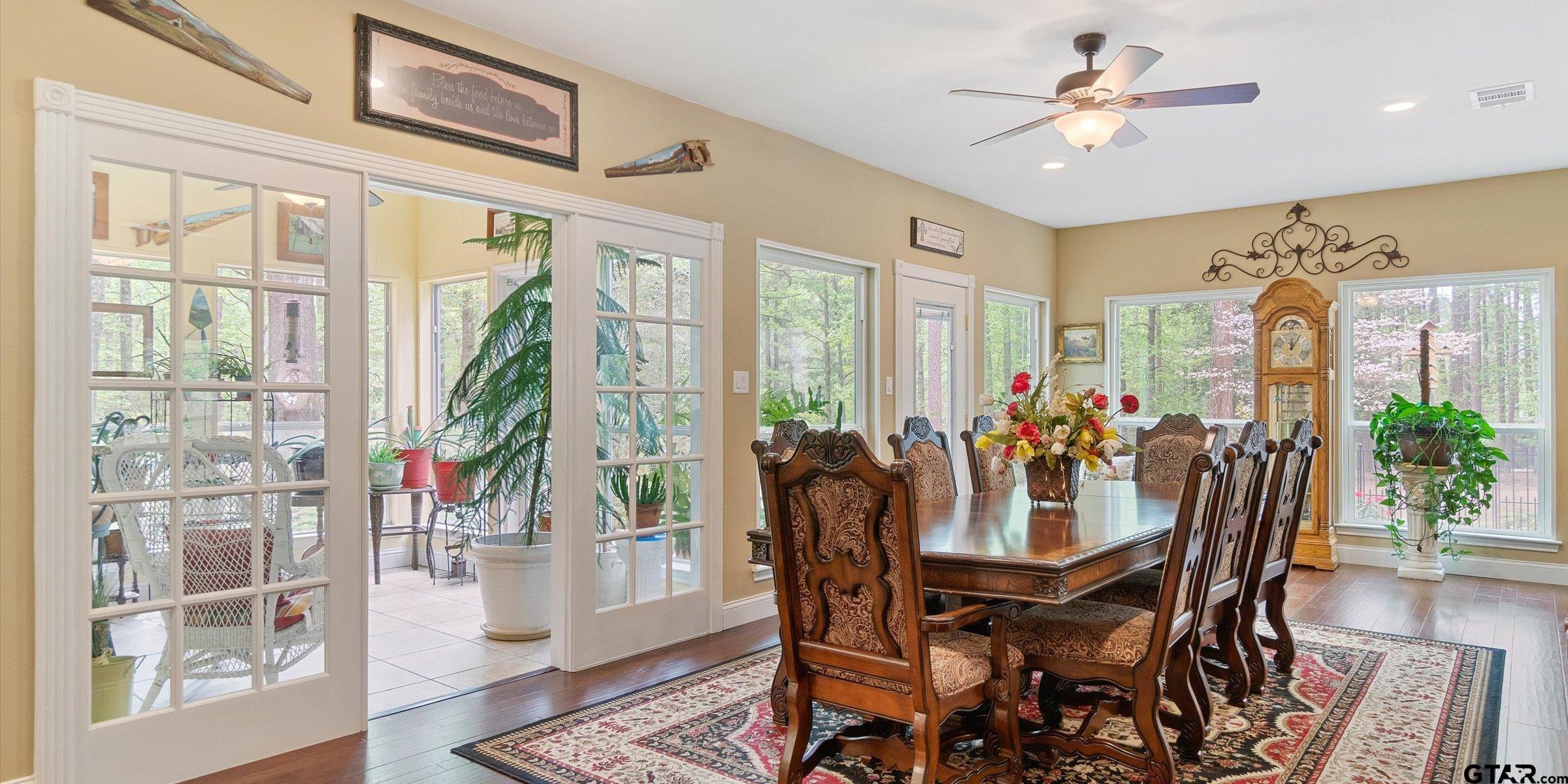 345 Winding Trail Property Photo 12