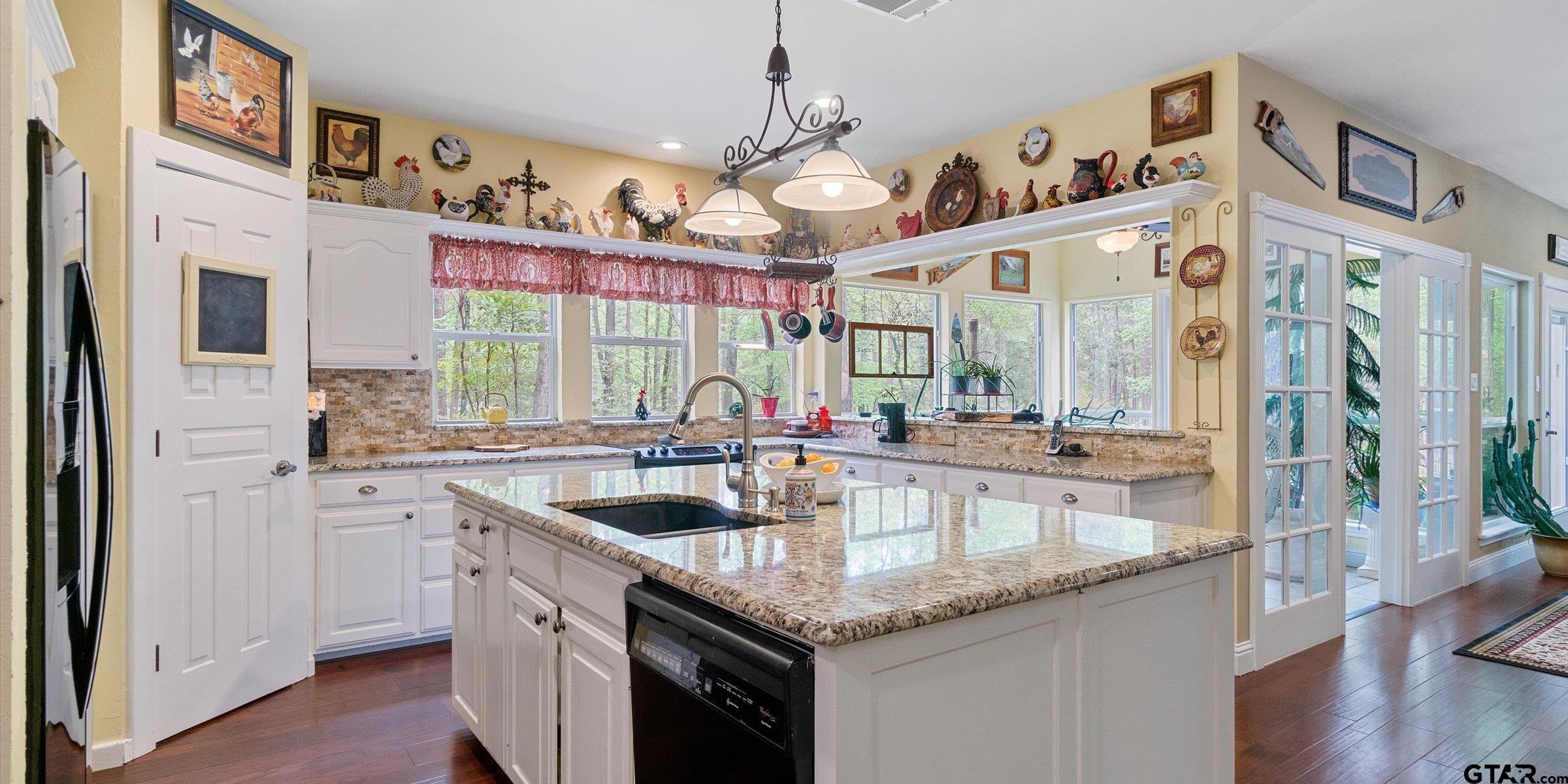 345 Winding Trail Property Photo 16