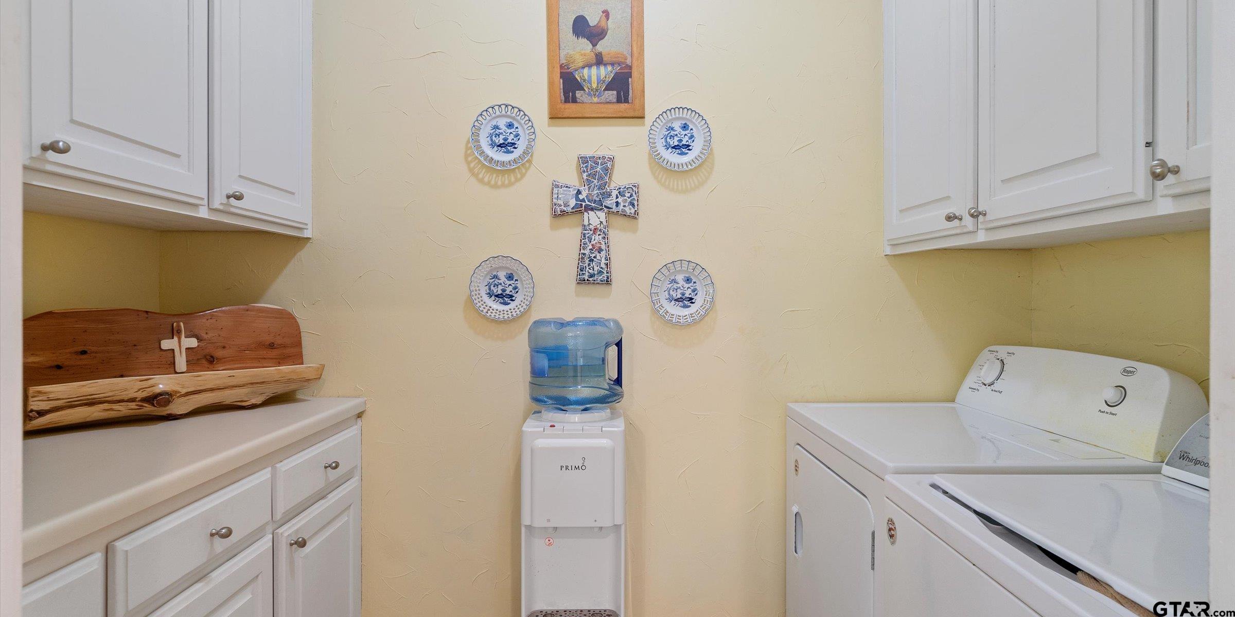 345 Winding Trail Property Photo 17