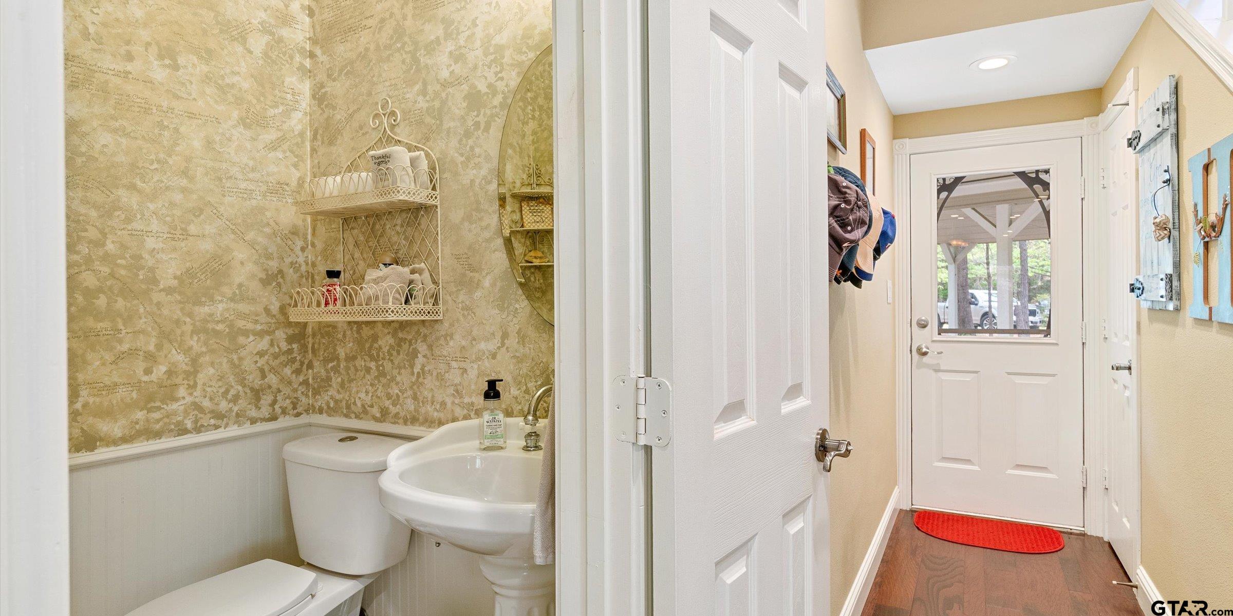 345 Winding Trail Property Photo 18