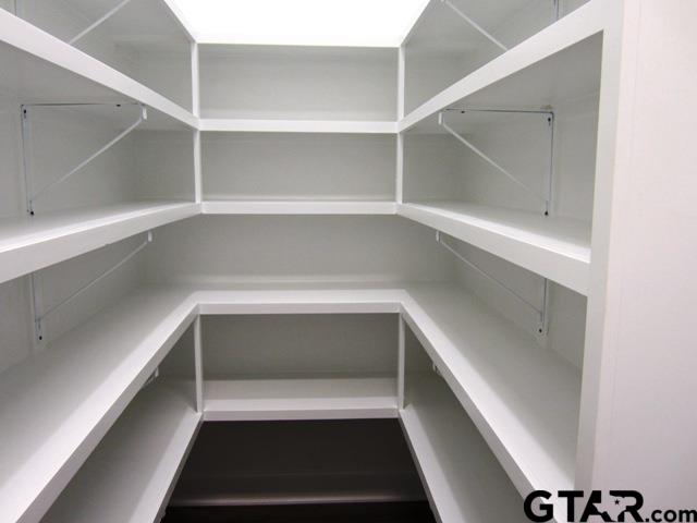 8016 Crooked Trail Property Photo 12