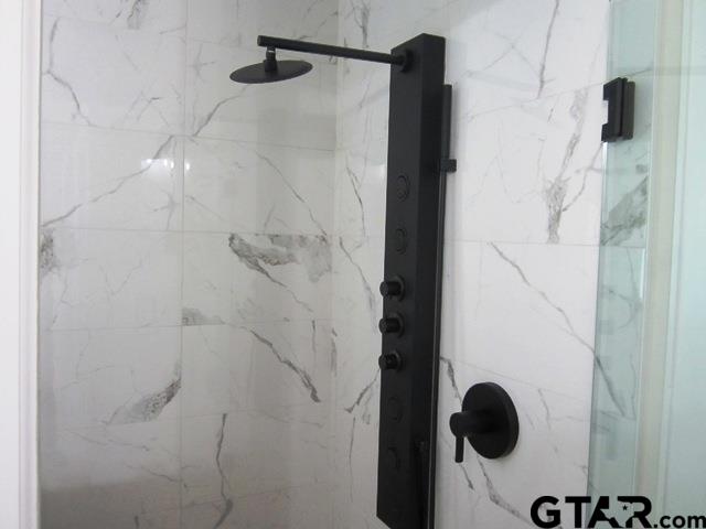 8016 Crooked Trail Property Photo 16