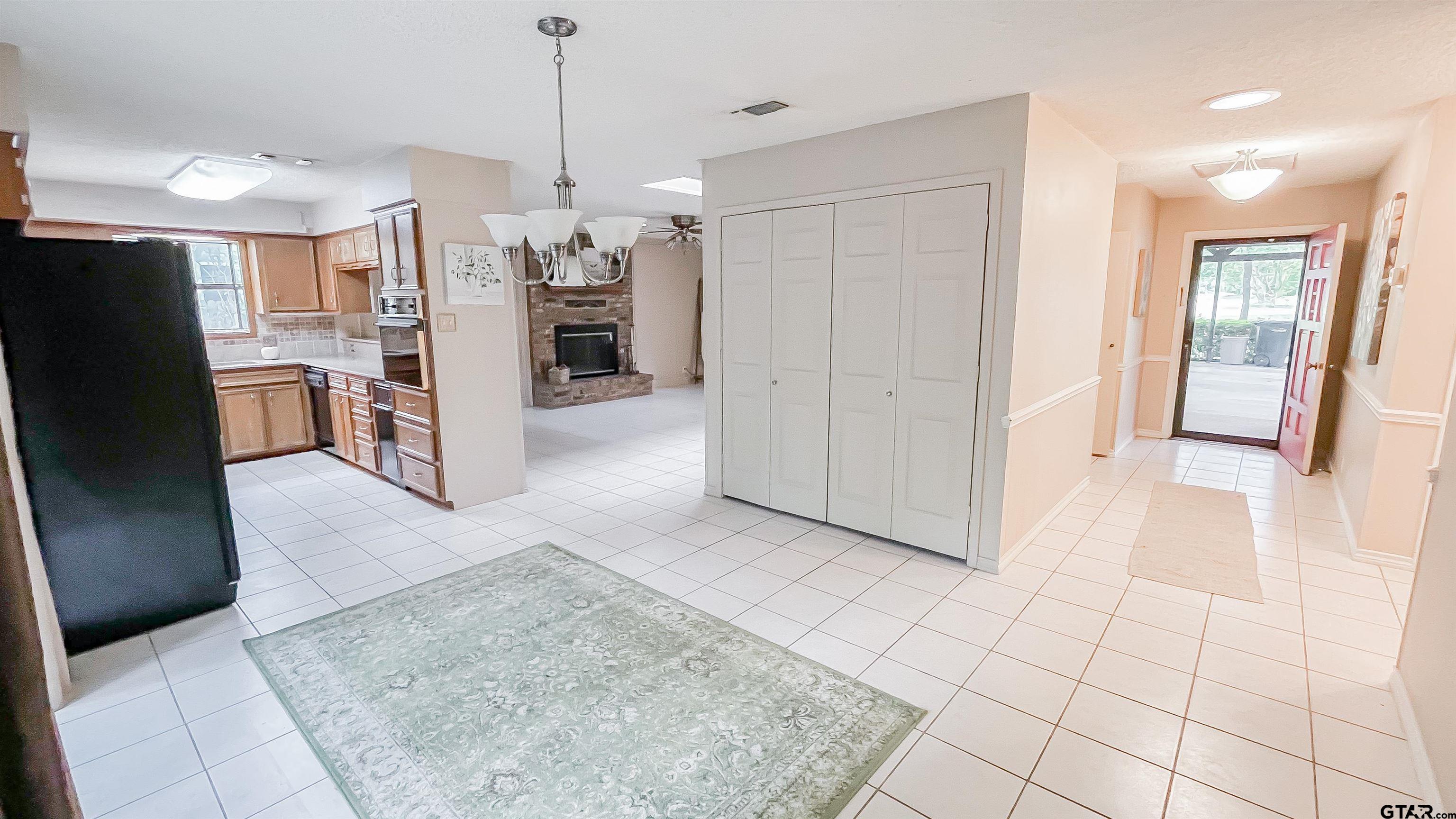 326 Lakeview Property Photo 23