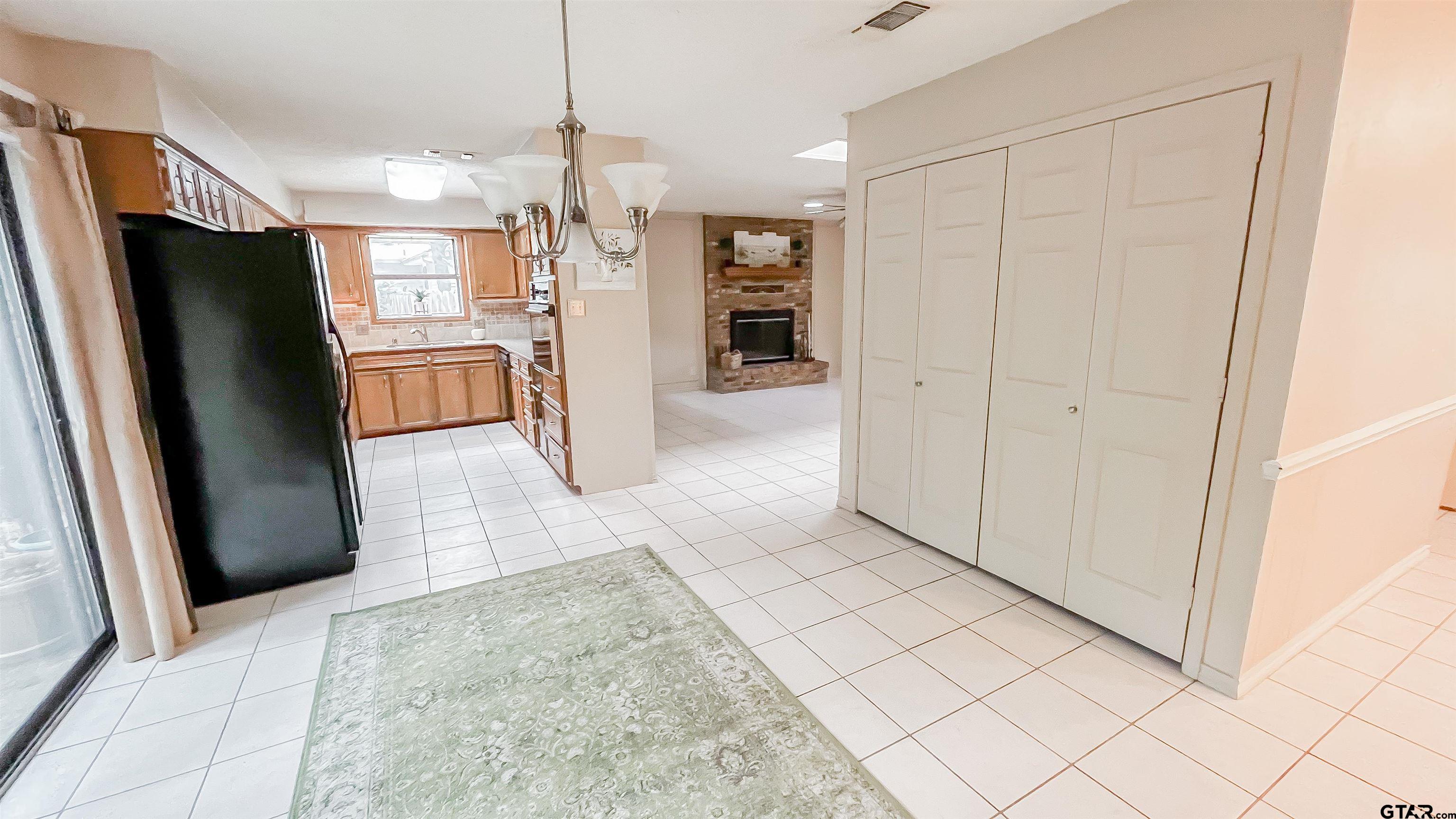 326 Lakeview Property Photo 24