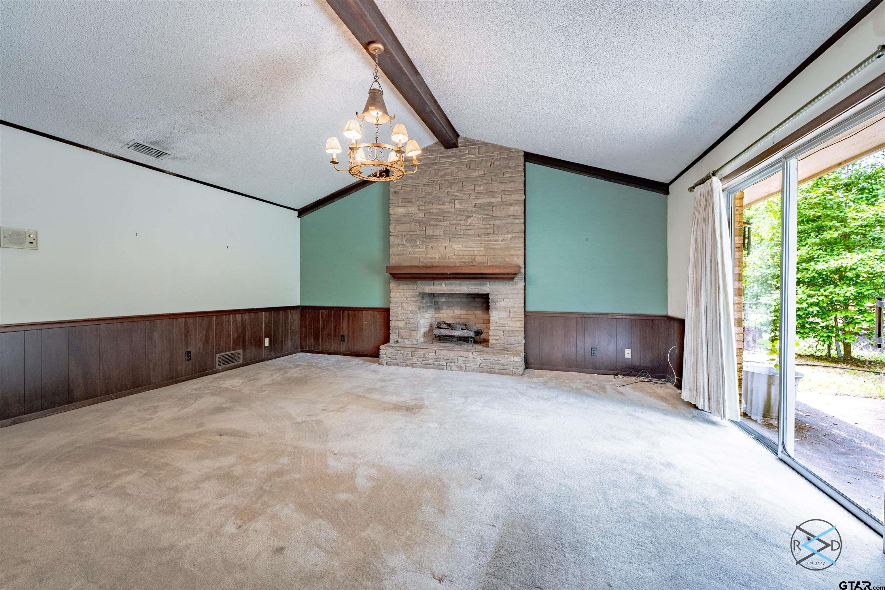 722 Belmont Property Photo 1