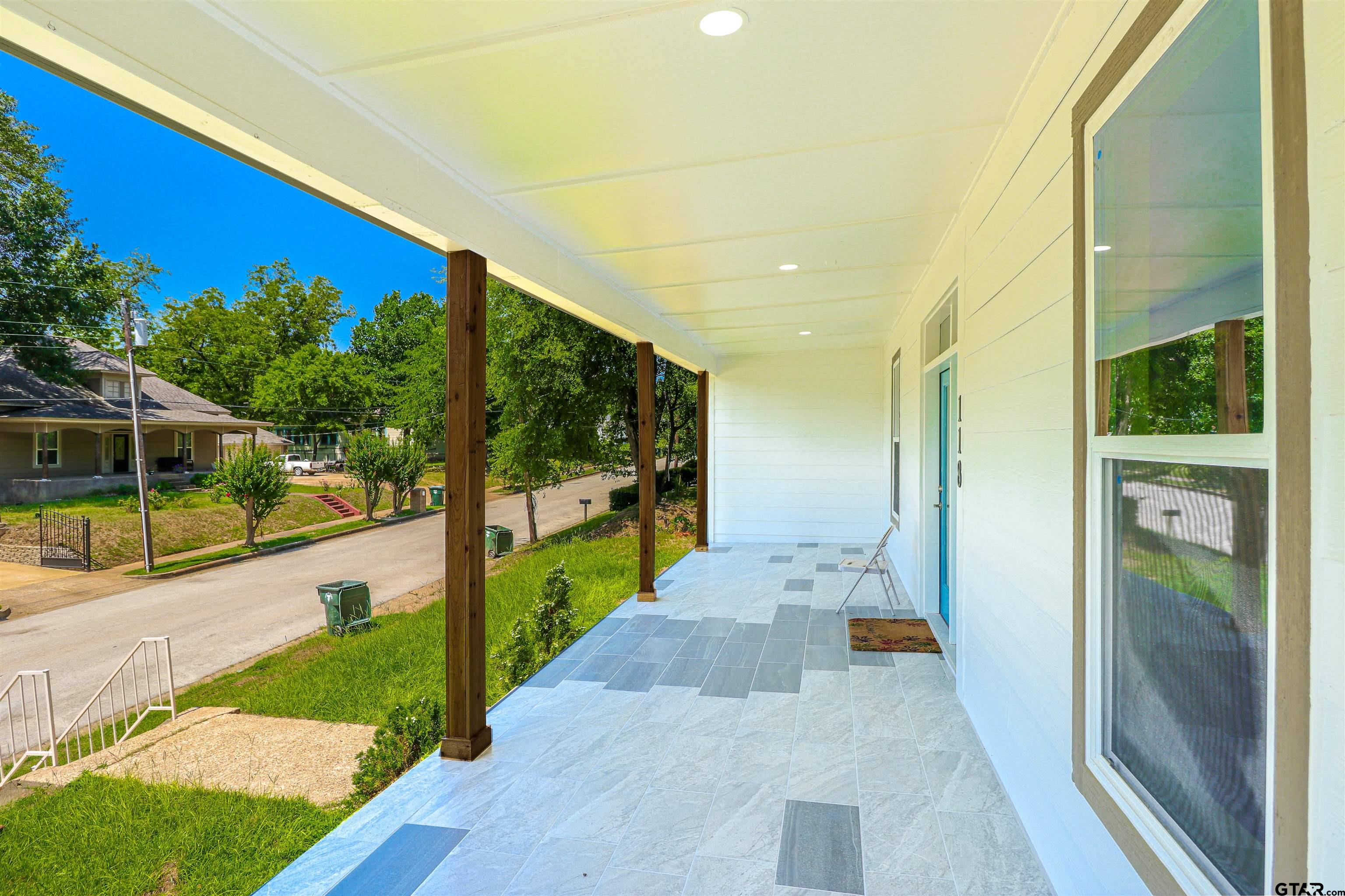 118 E. Gold Property Photo