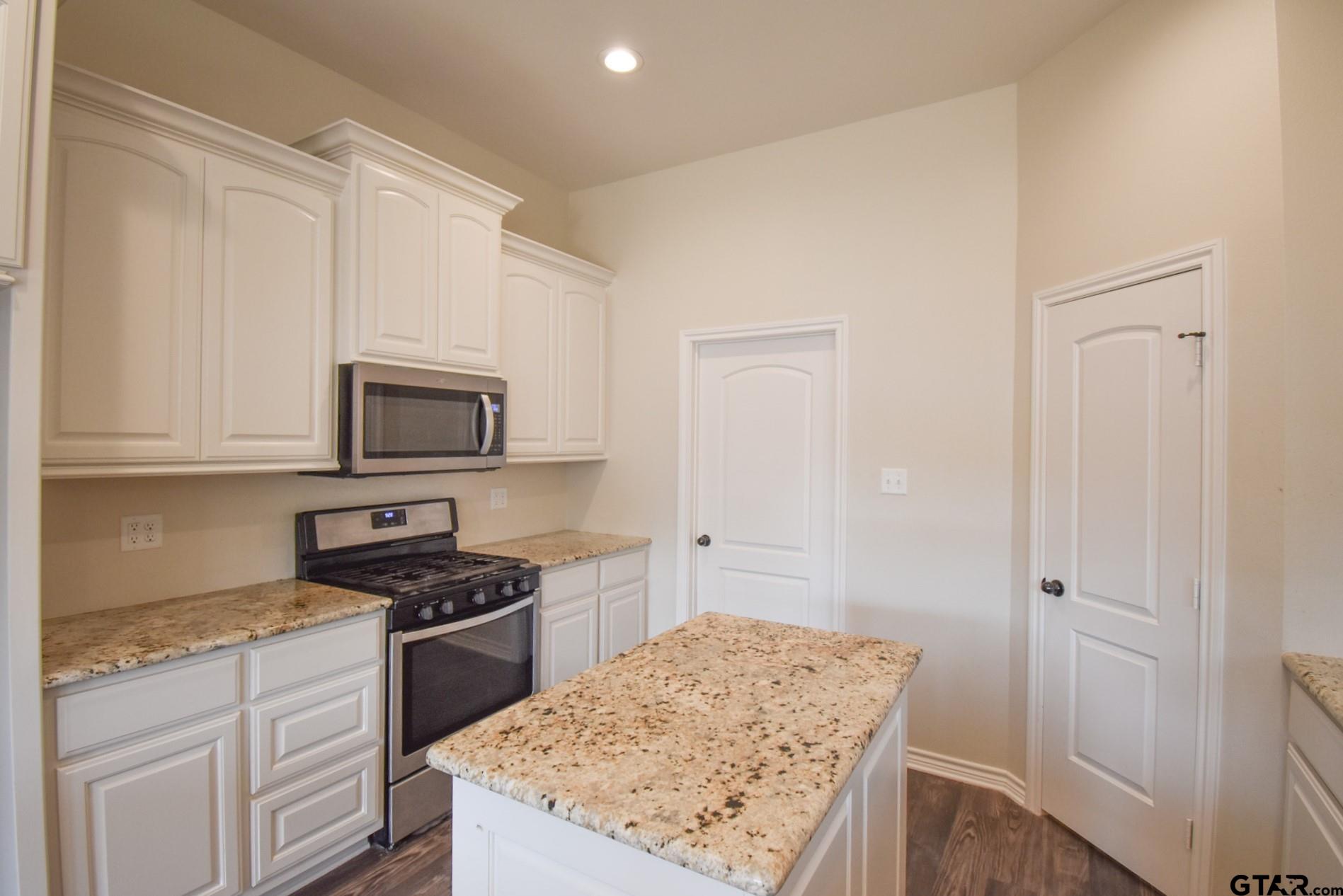 9114 Eddy Water Cir Property Photo 6