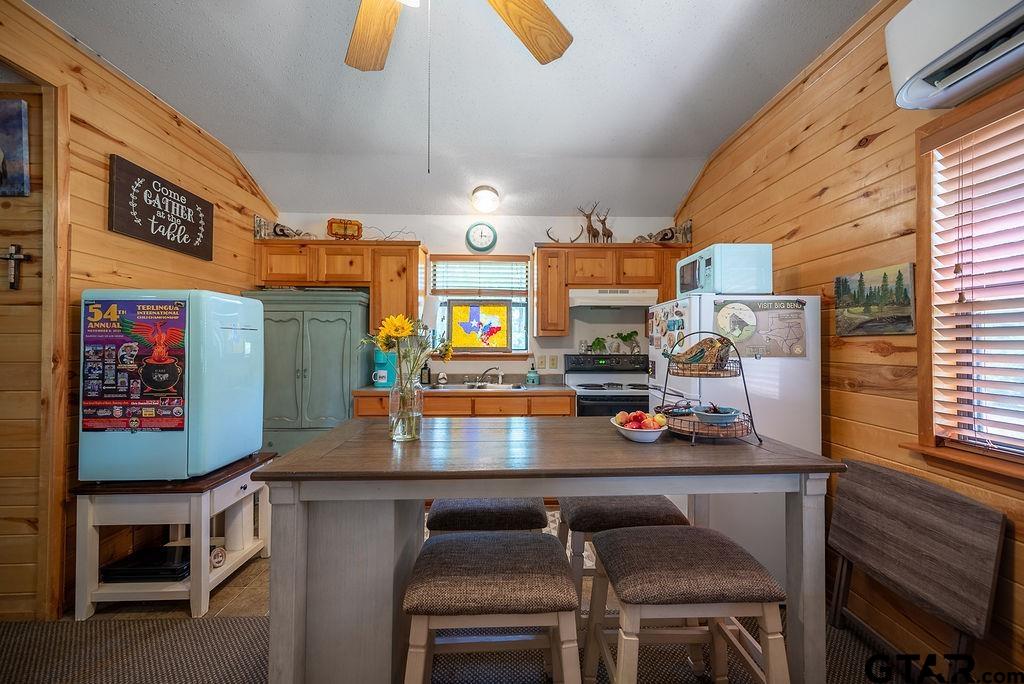 518 Cr 2378 Property Photo 4