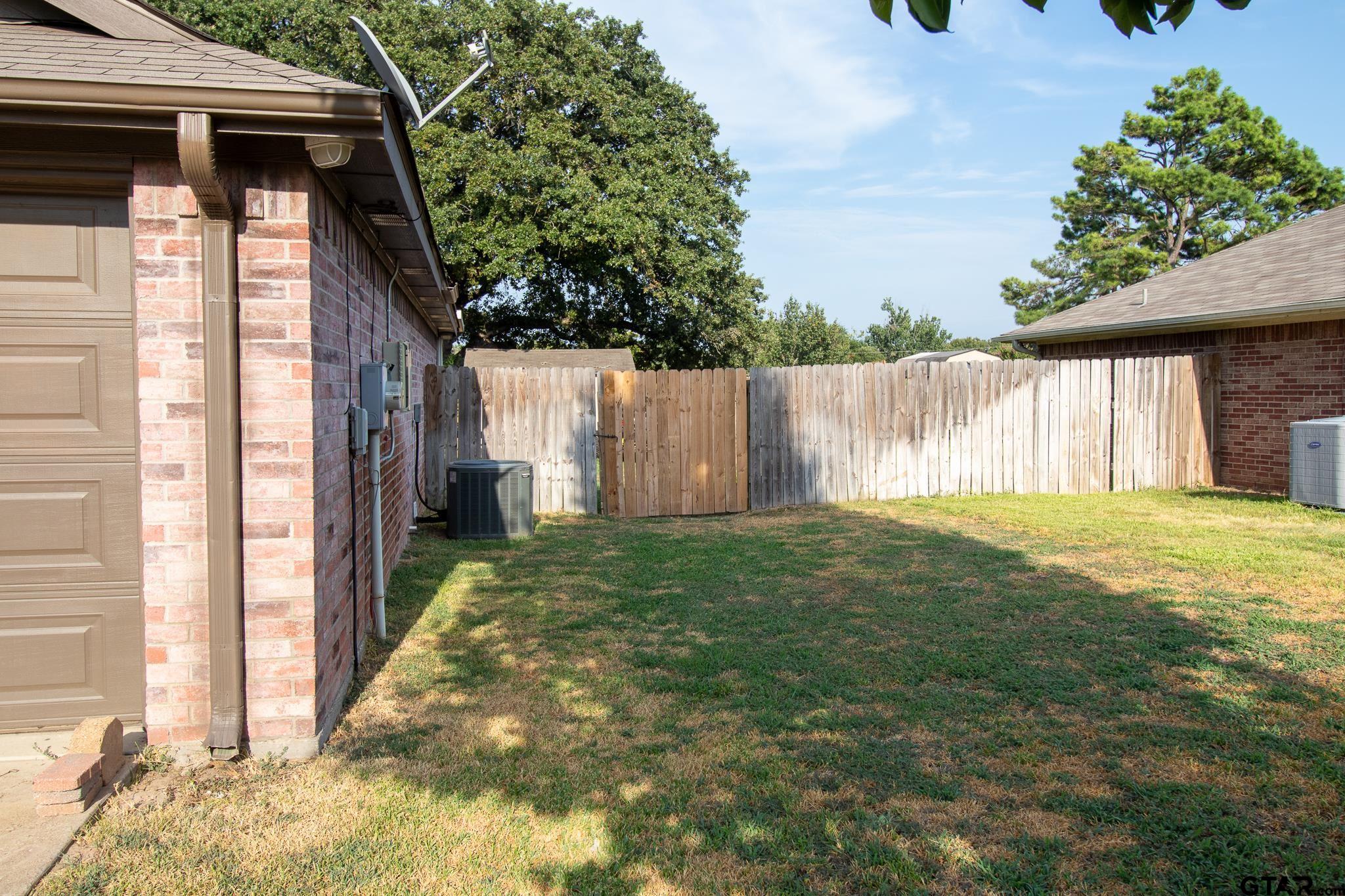 513 Noah Lane Property Photo 4
