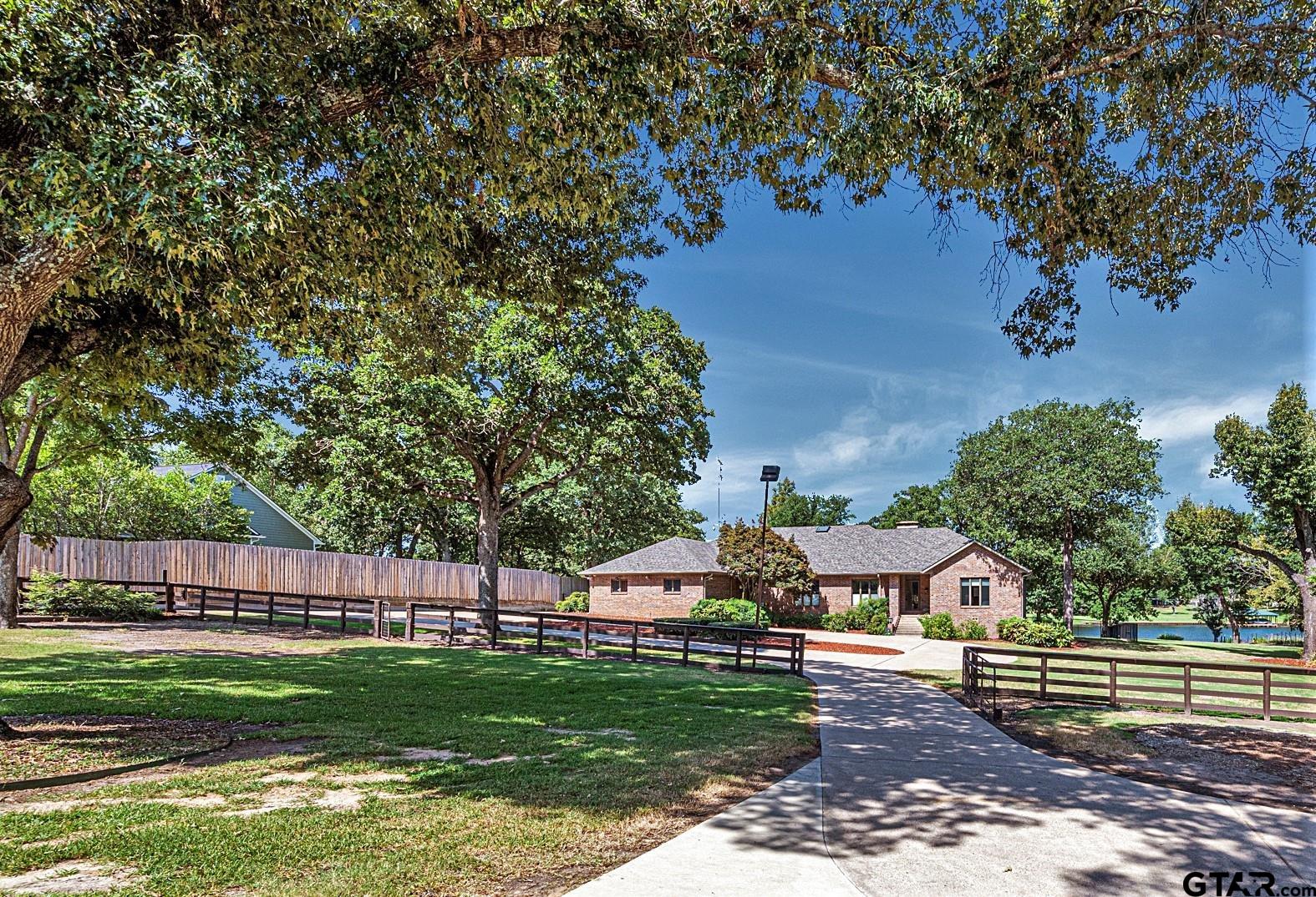2391 Lakefront Shores Property Photo 4