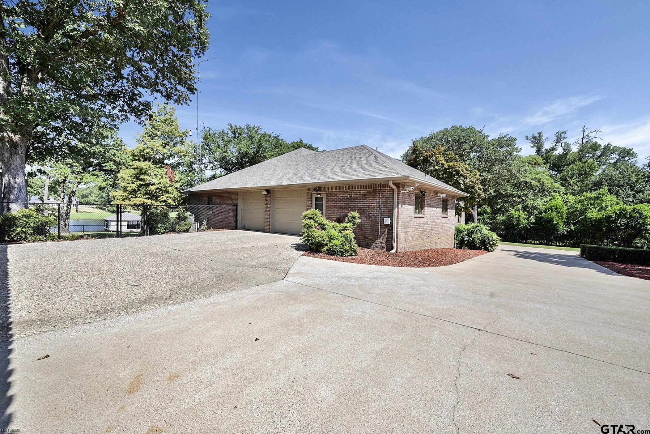 2391 Lakefront Shores Property Photo 5