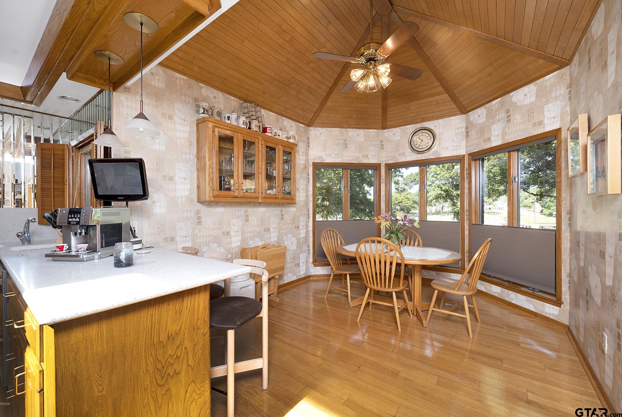 2391 Lakefront Shores Property Photo 10