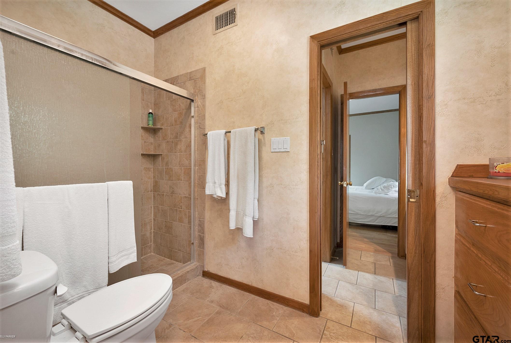 2391 Lakefront Shores Property Photo 22